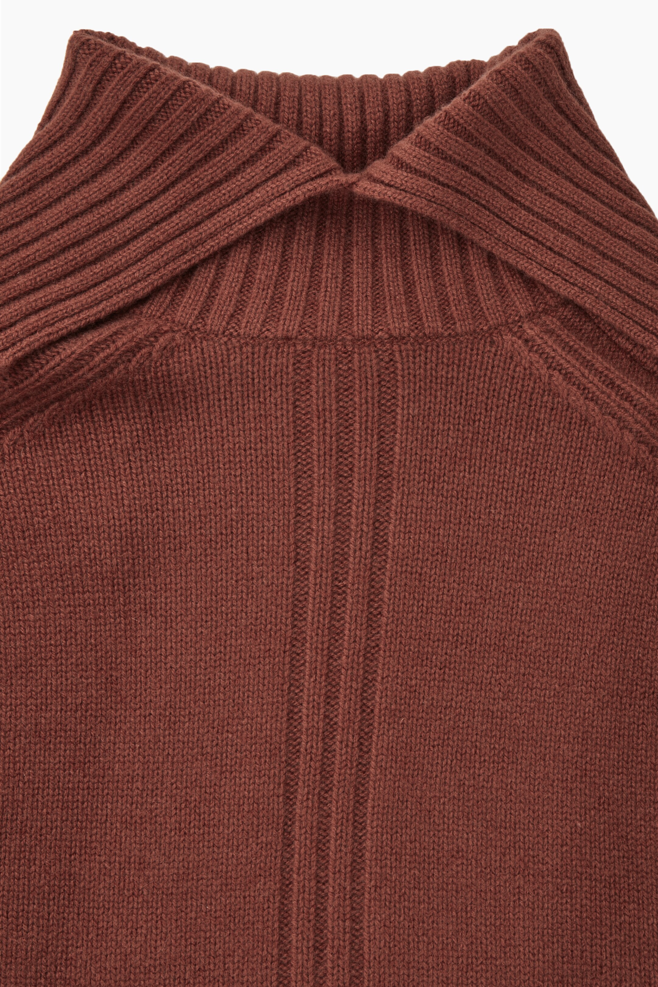 Agrandir l'image: PULL COL ROULÉ OVERSIZE PUR CACHEMIRE - ROUILLE - FEMME | H&M CH 2