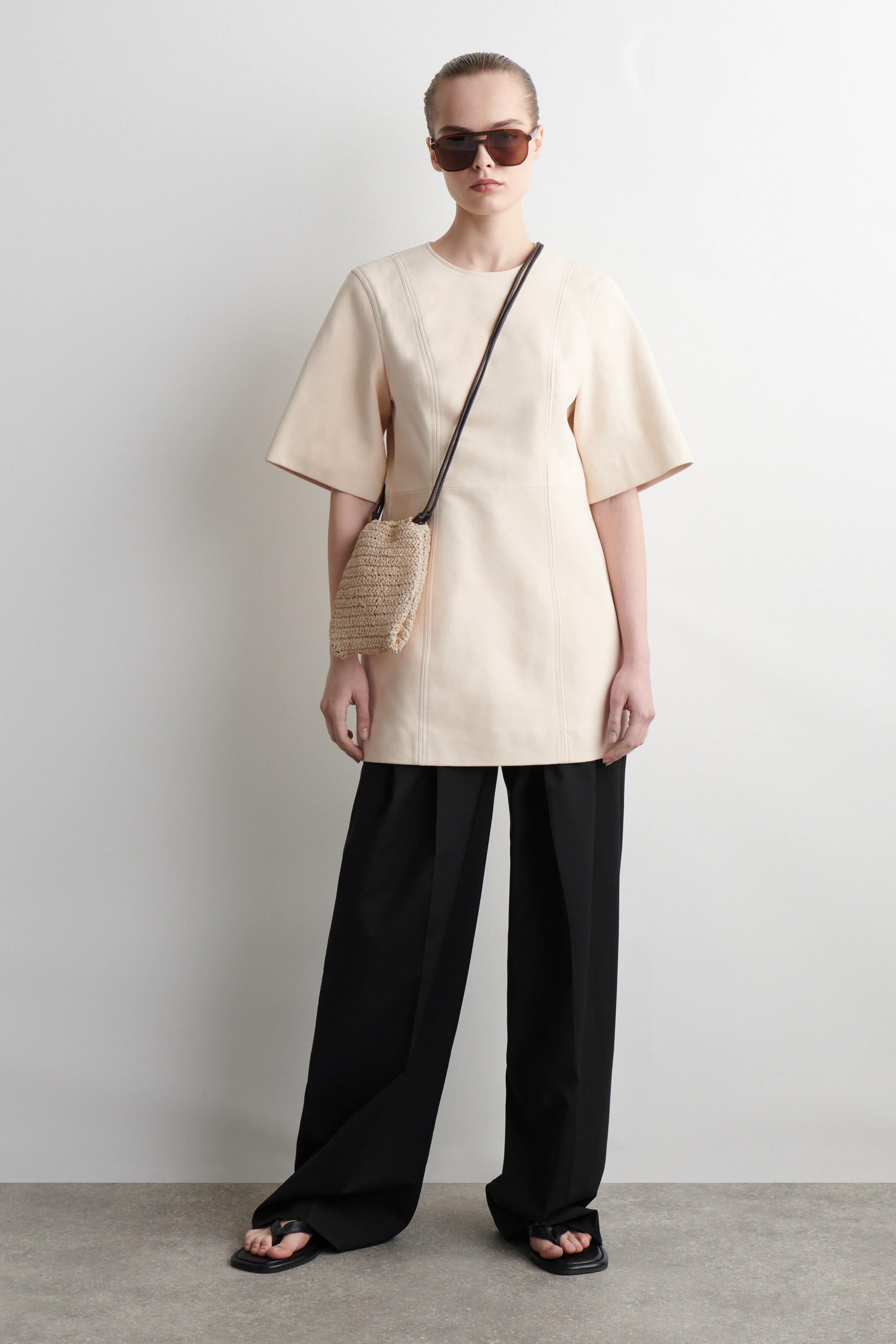 View larger image: DRAWSTRING PHONE POUCH - STRAW - BEIGE - Ladies | H&M GB 2