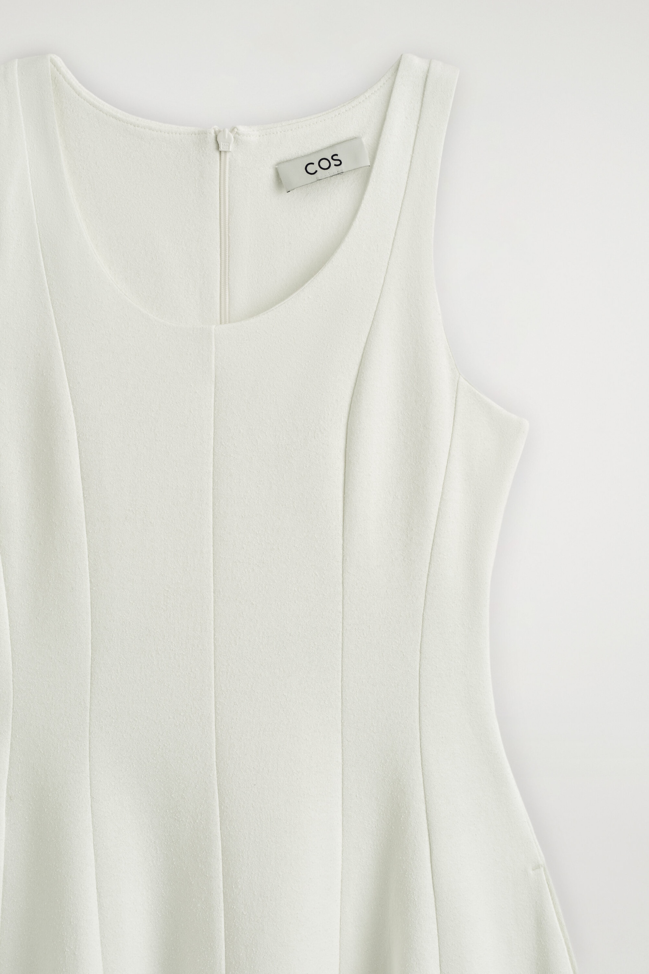 StillMedia/DescriptiveDetail