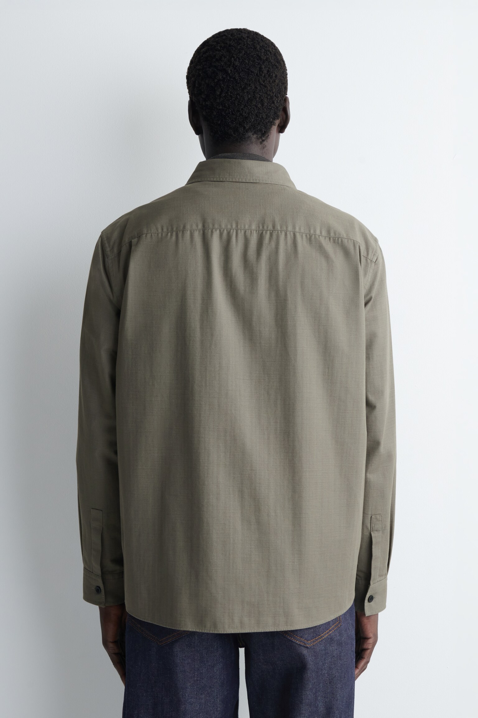 BAUMWOLLHEMD MIT TASCHENDETAILS - DUNKLES KHAKI/DUNKELBRAUN - 6