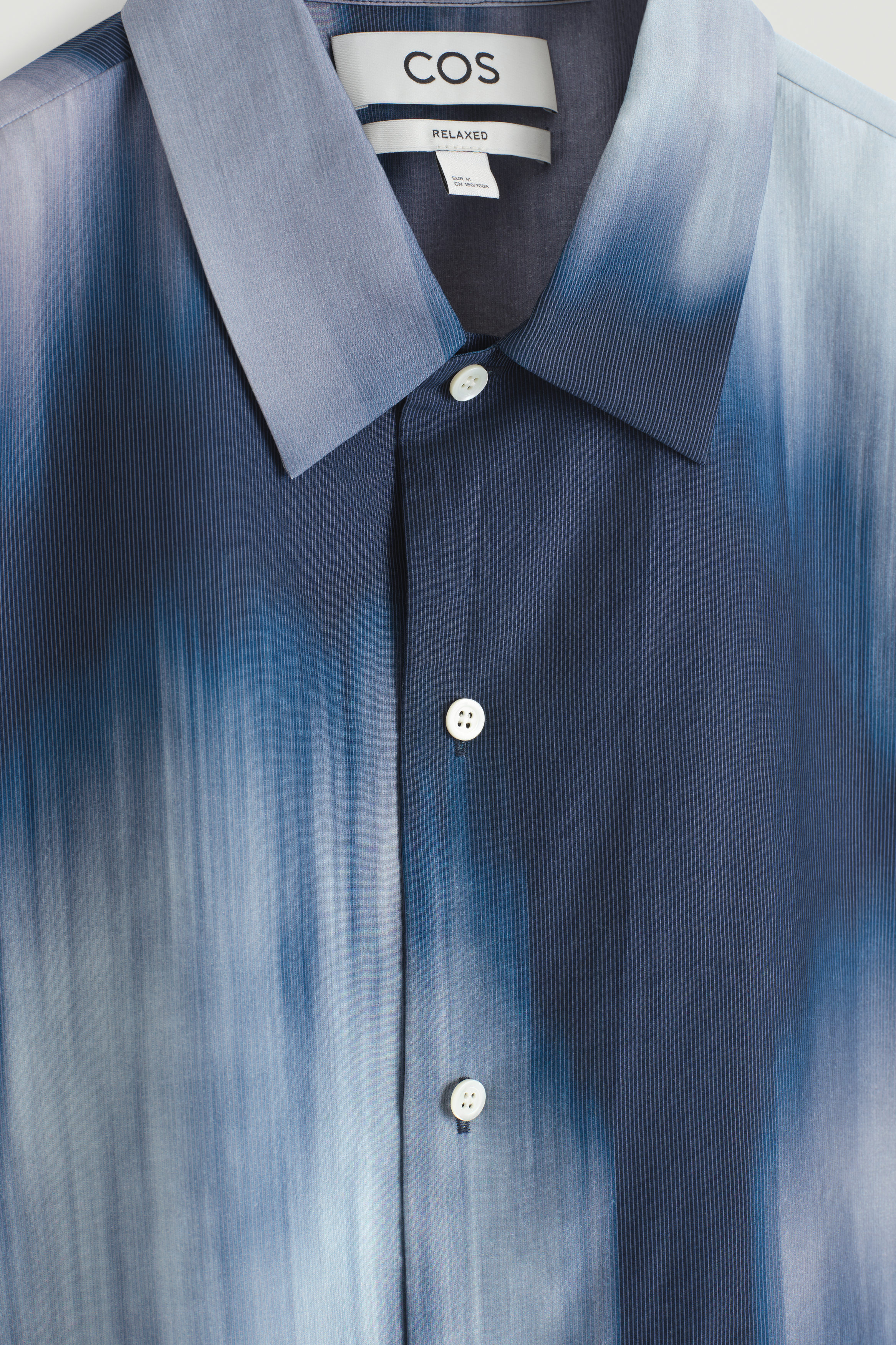RELAXED SHORT-SLEEVED PRINTED RESORT SHIRT - BLUE / HAZY
