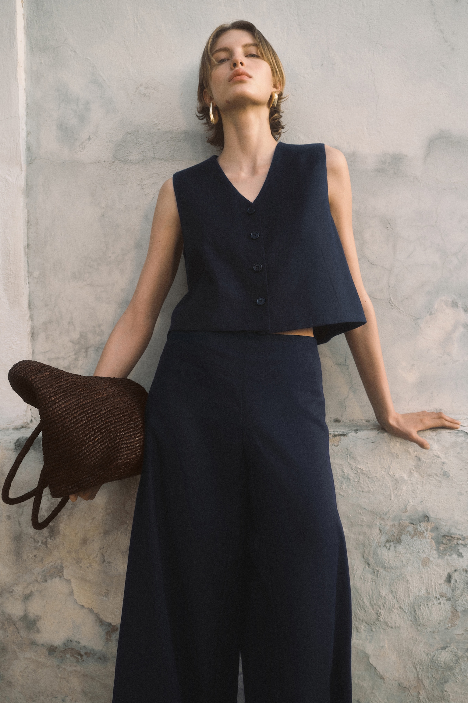 CHALECO CROP DE LINO - AZUL MARINO - 6