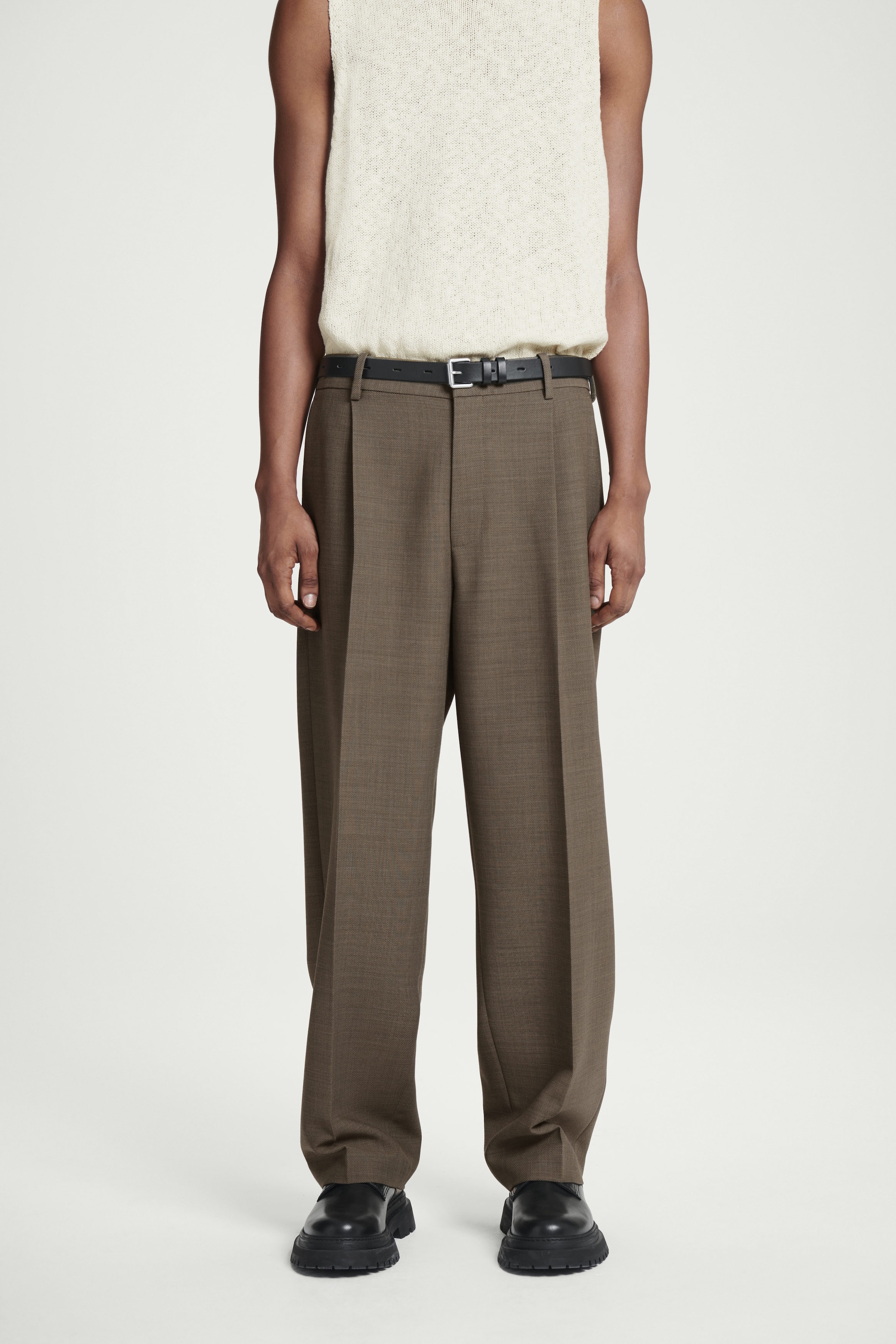 RELAXED WOOL-BLEND TAPERED TROUSERS
