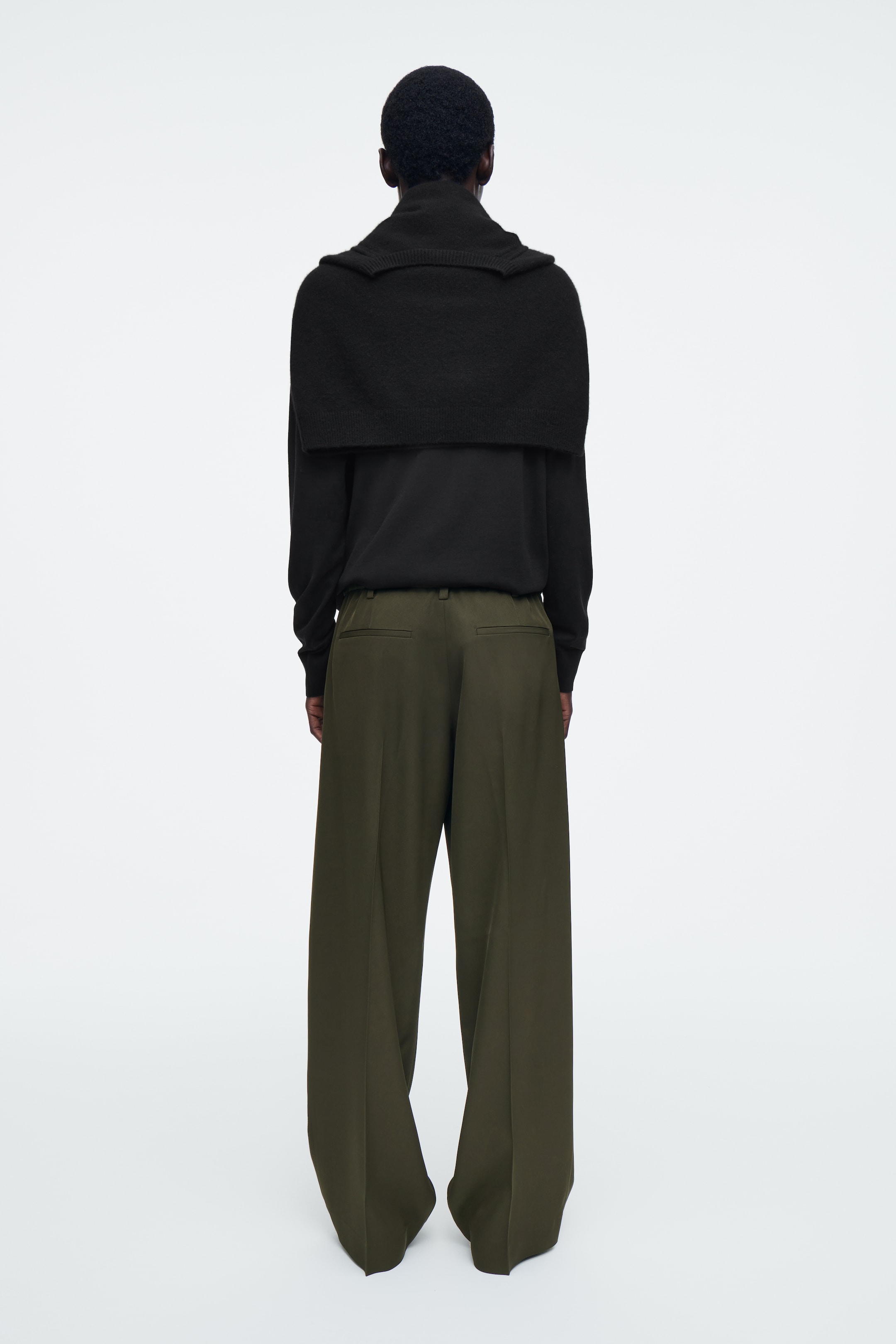 Se større billede: BUKSER MED LIGE BEN OG SNØRE - MØRK KAKI - DAME | H&M DK 4