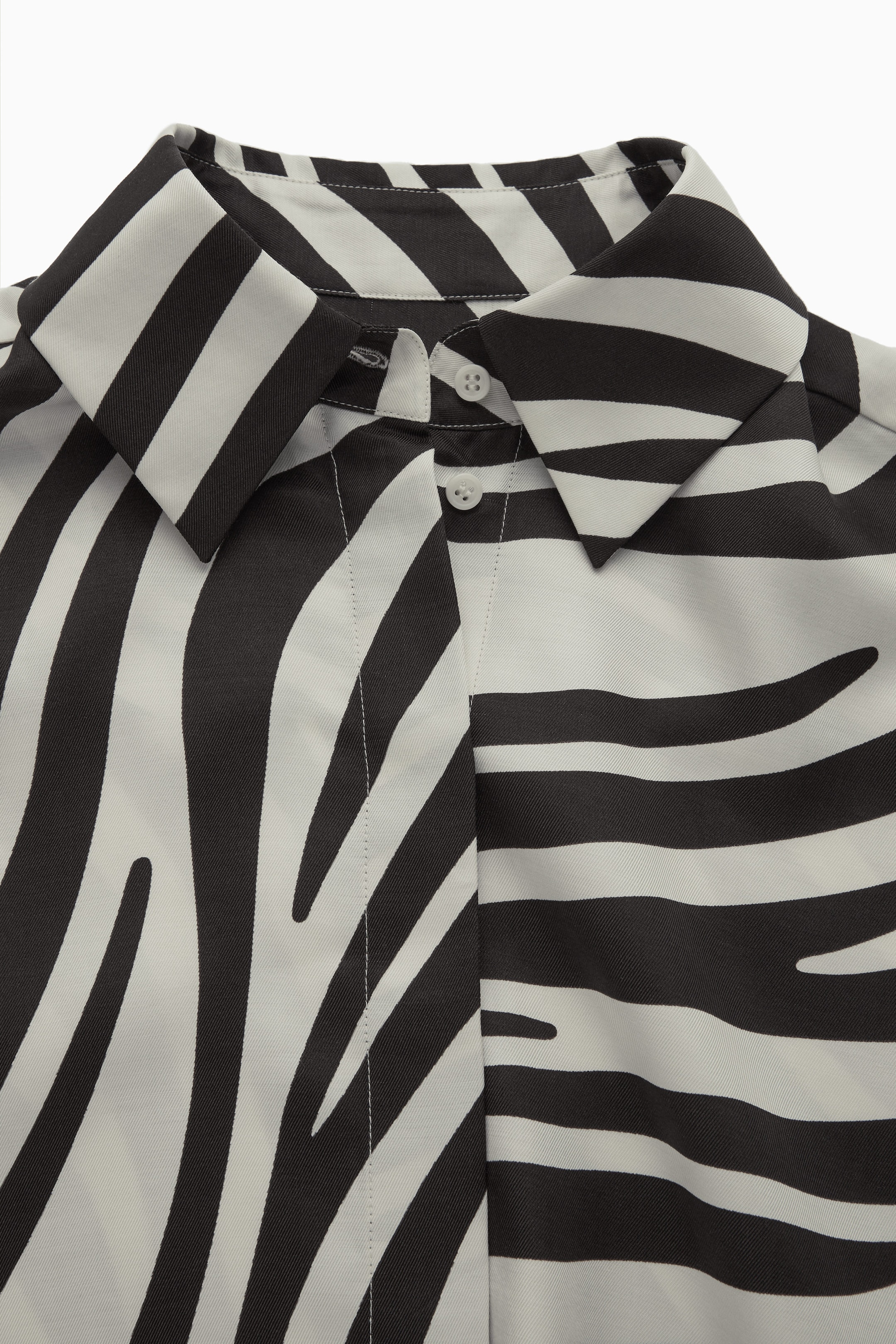 StillMedia/DescriptiveDetail