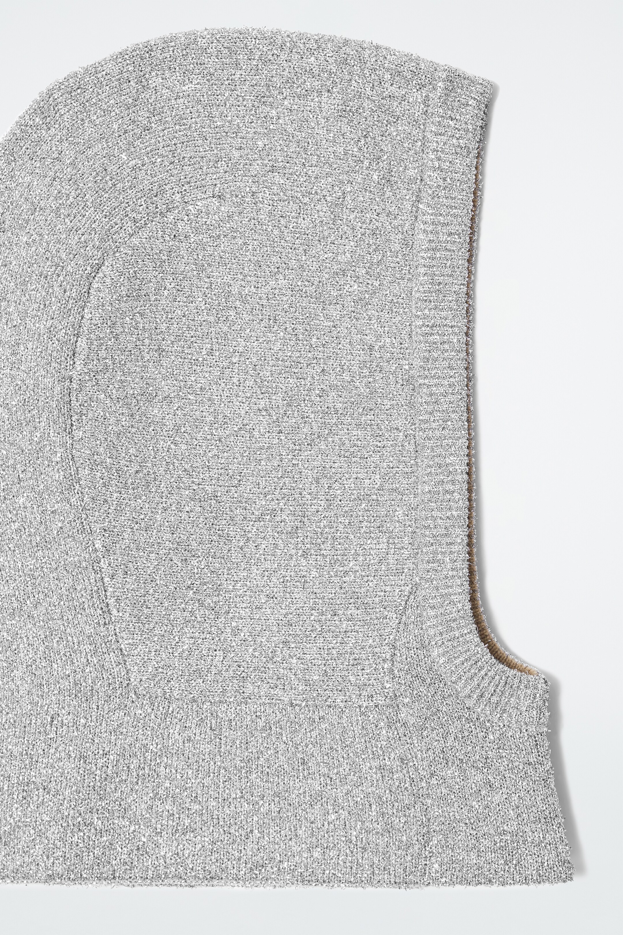 Visa större bild: SKIMRANDE BALAKLAVA I ULL - SILVER - DAM | H&M SE 2