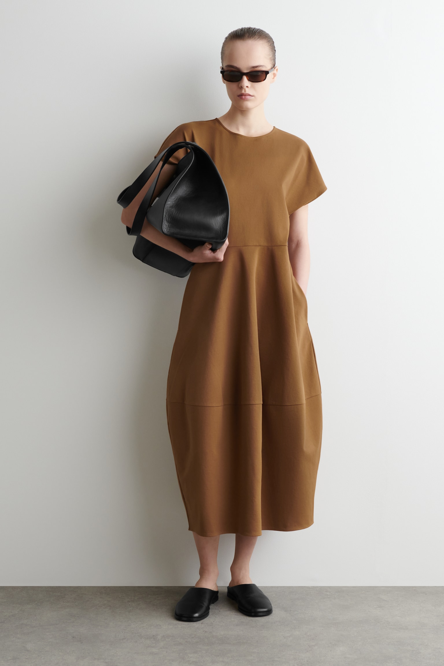 ROBE MIDI SCULPTÉE EN COTON - OCRE/BLEU MARINE/BLEU CIEL/NOIR