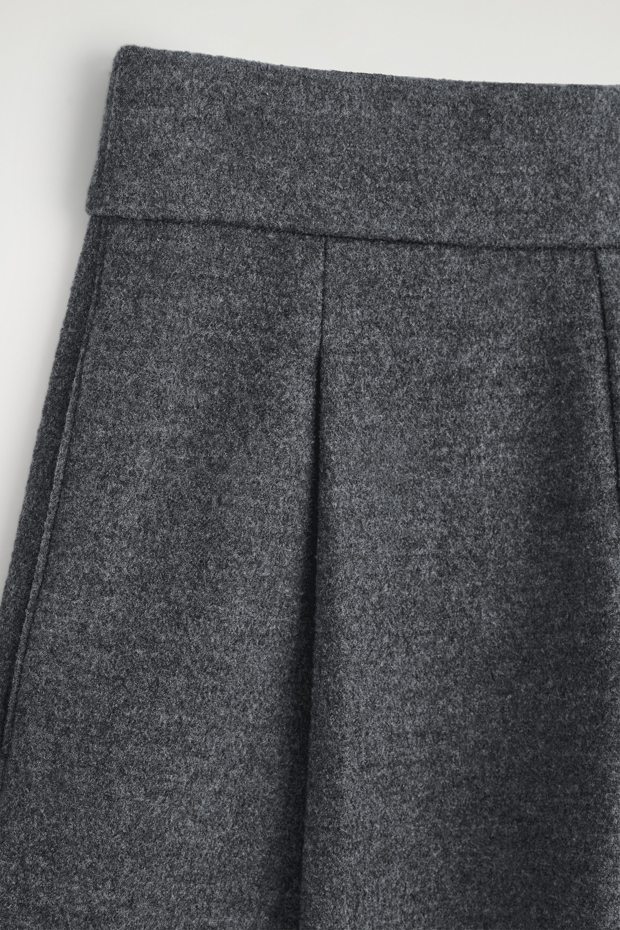 BOILED-WOOL BARREL-LEG PANTS