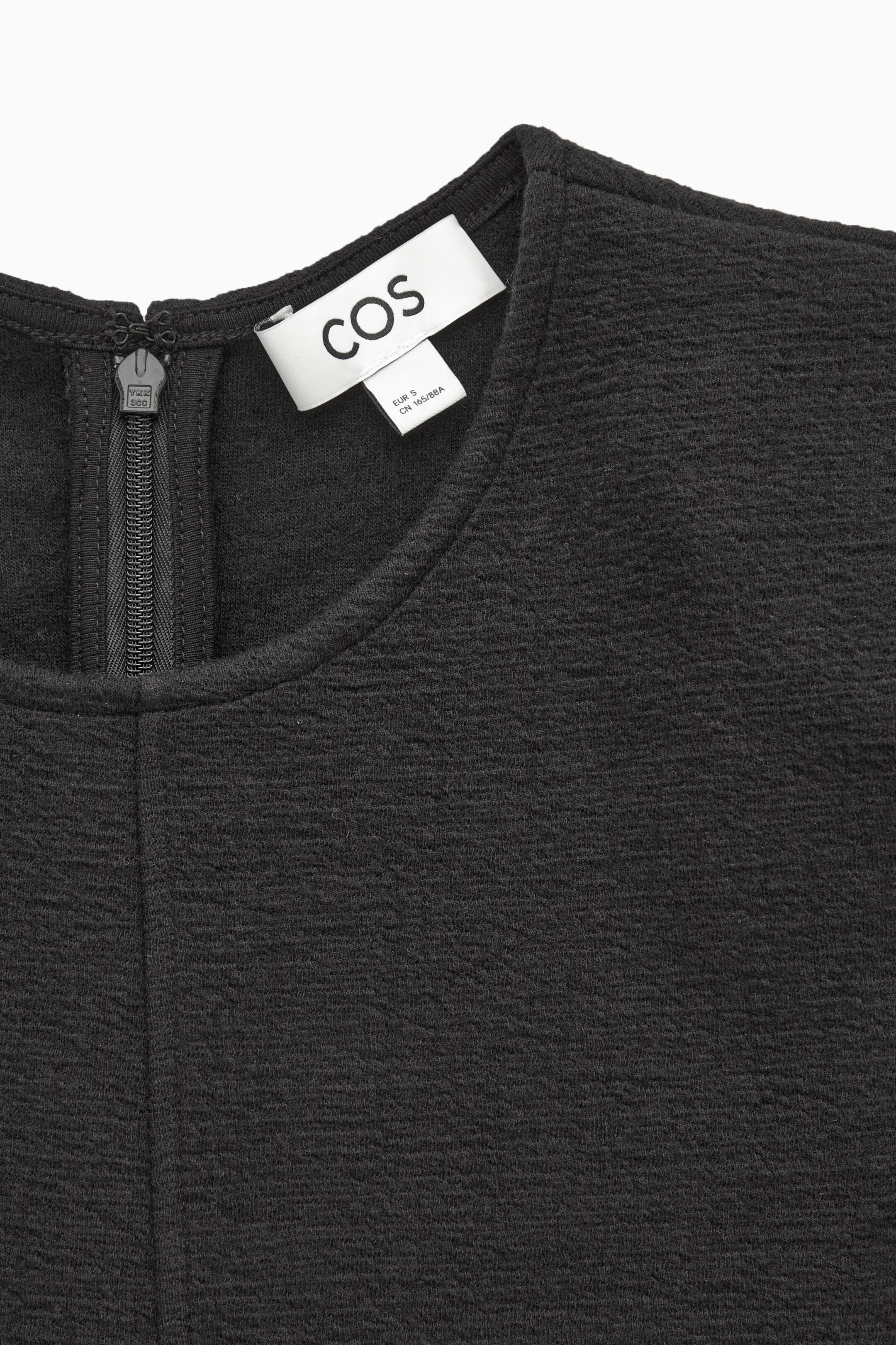 StillMedia/DescriptiveDetail