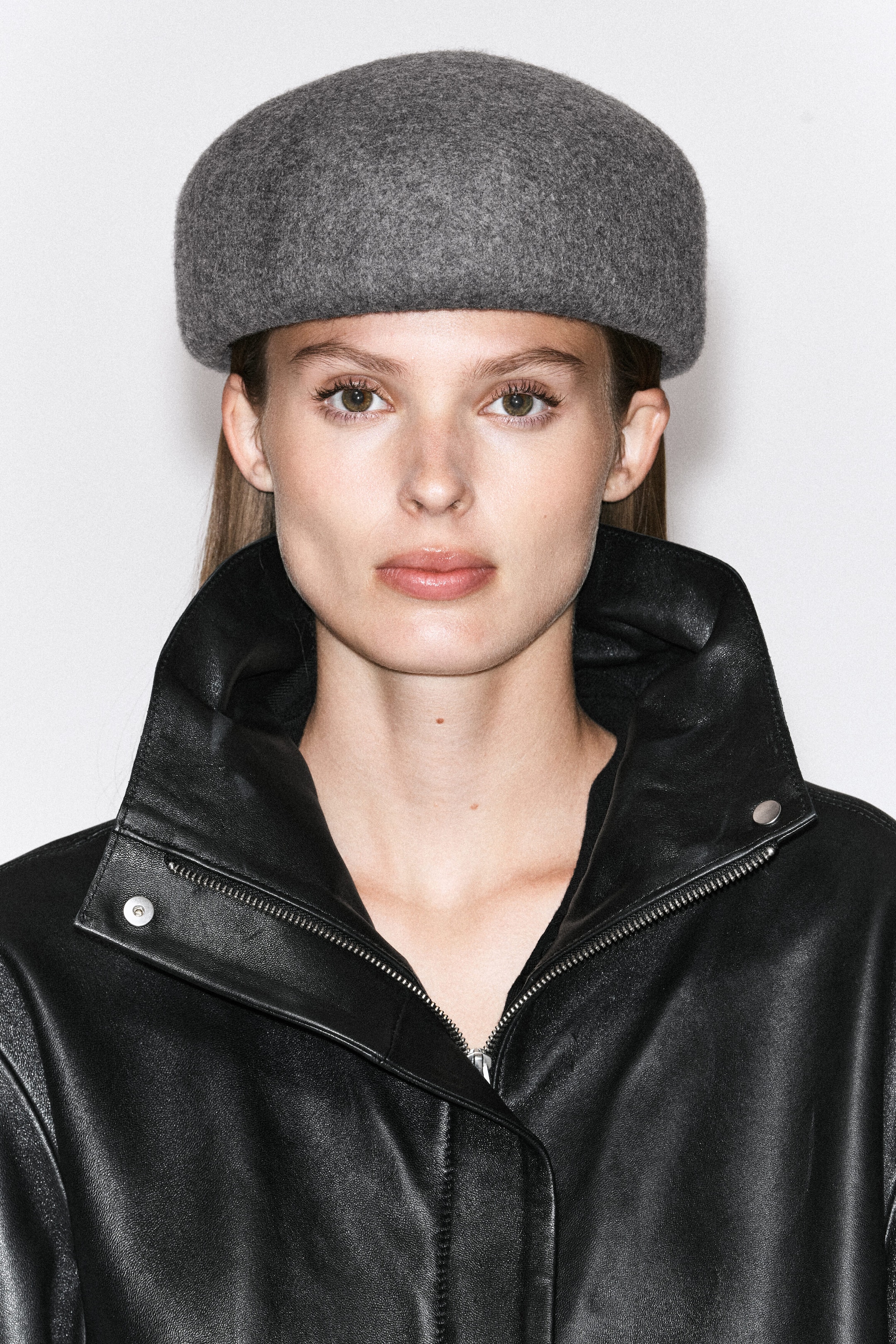 SCULPTED WOOL BERET