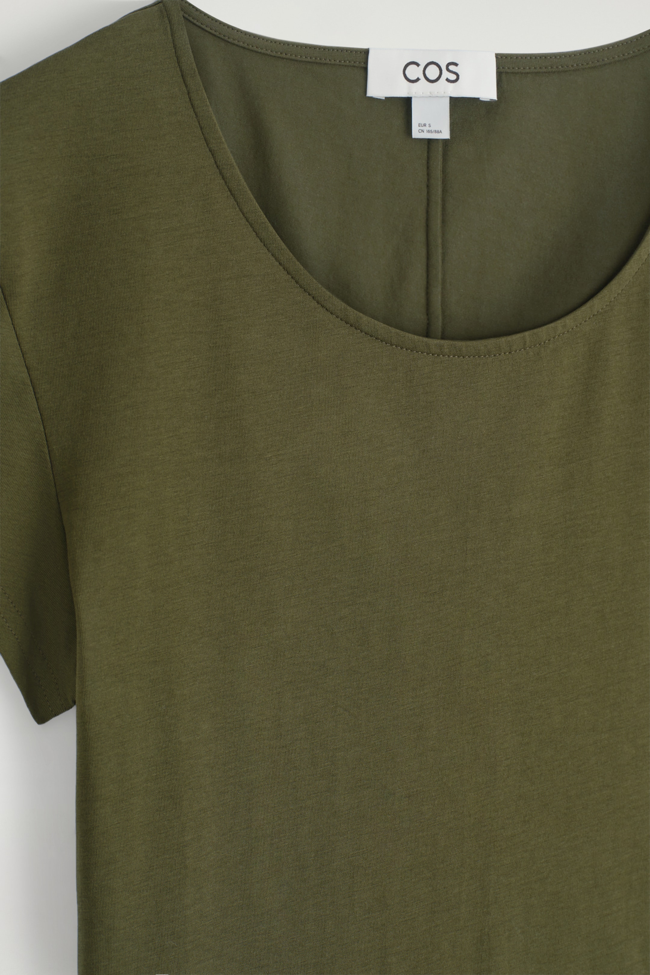 Zobacz większy obraz: T-SHIRT Z ZAOKRĄGLONYM DEKOLTEM - CIEMNY KHAKI - ONA | H&M PL 7