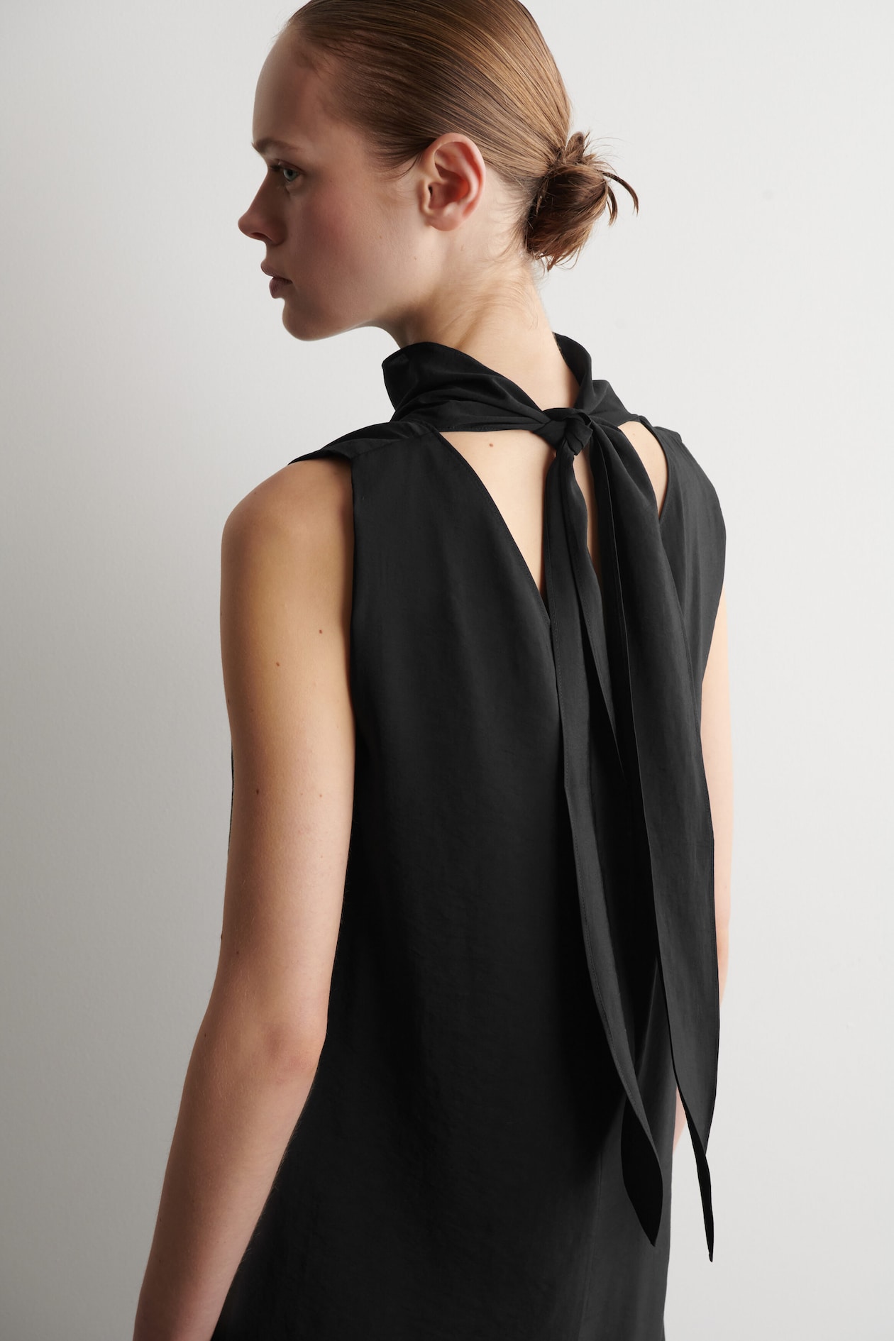 DRAPED TIE-DETAIL HIGH-NECK MAXI DRESS — BLACK