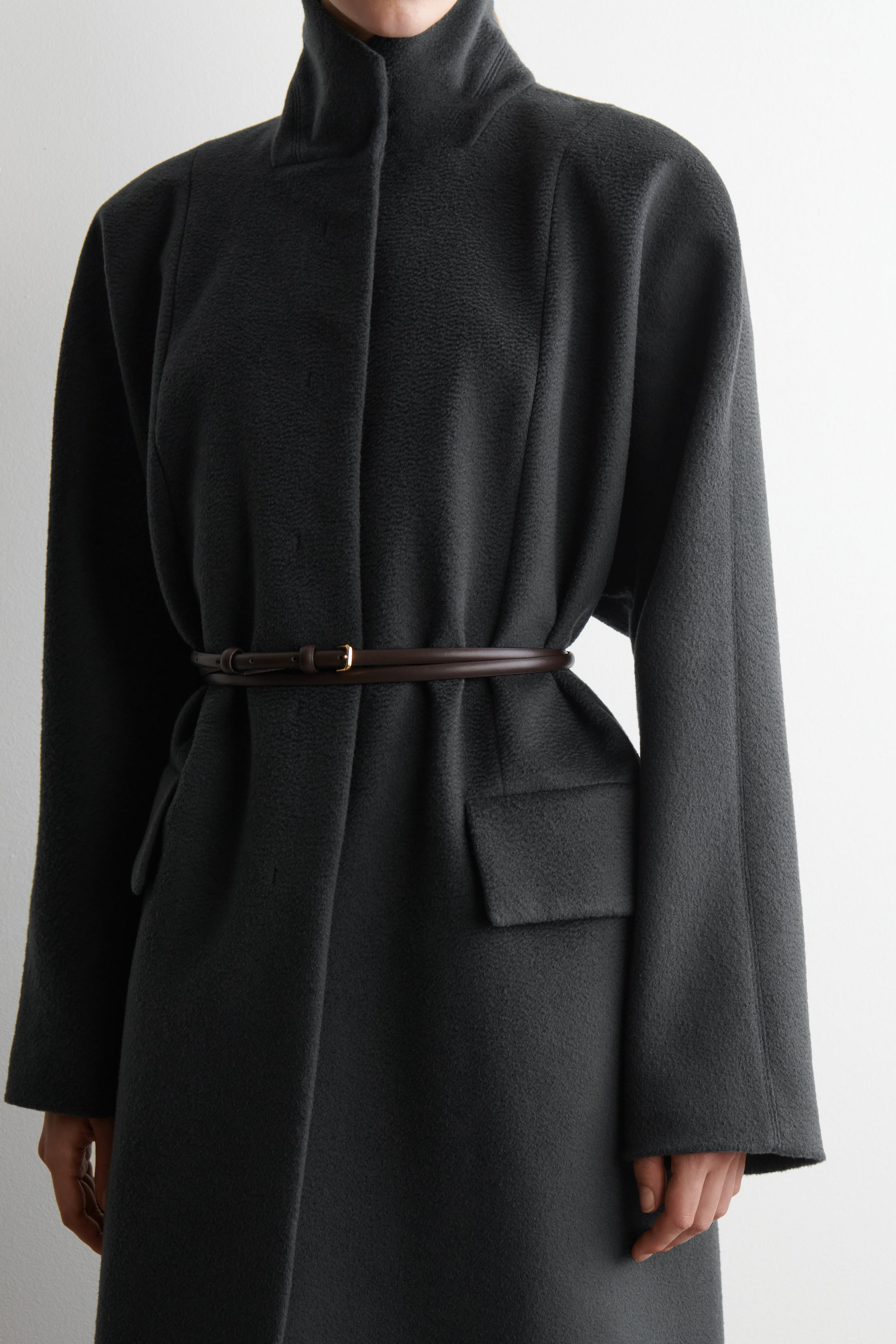 ROUNDED TAILORED WOOL LONG COAT