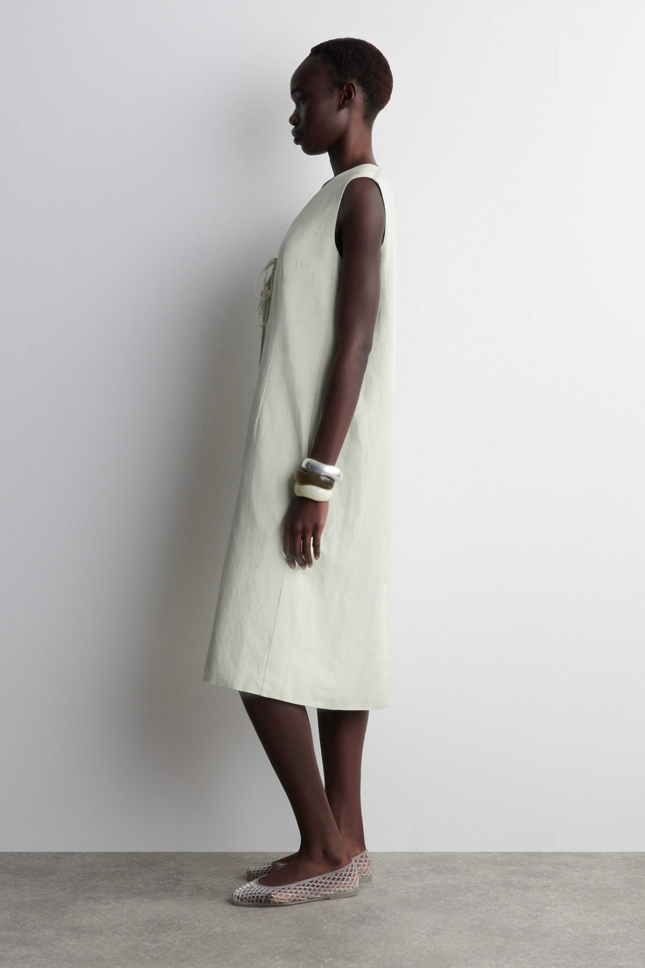 LINENBLEND TIEFRONT MIDI DRESS