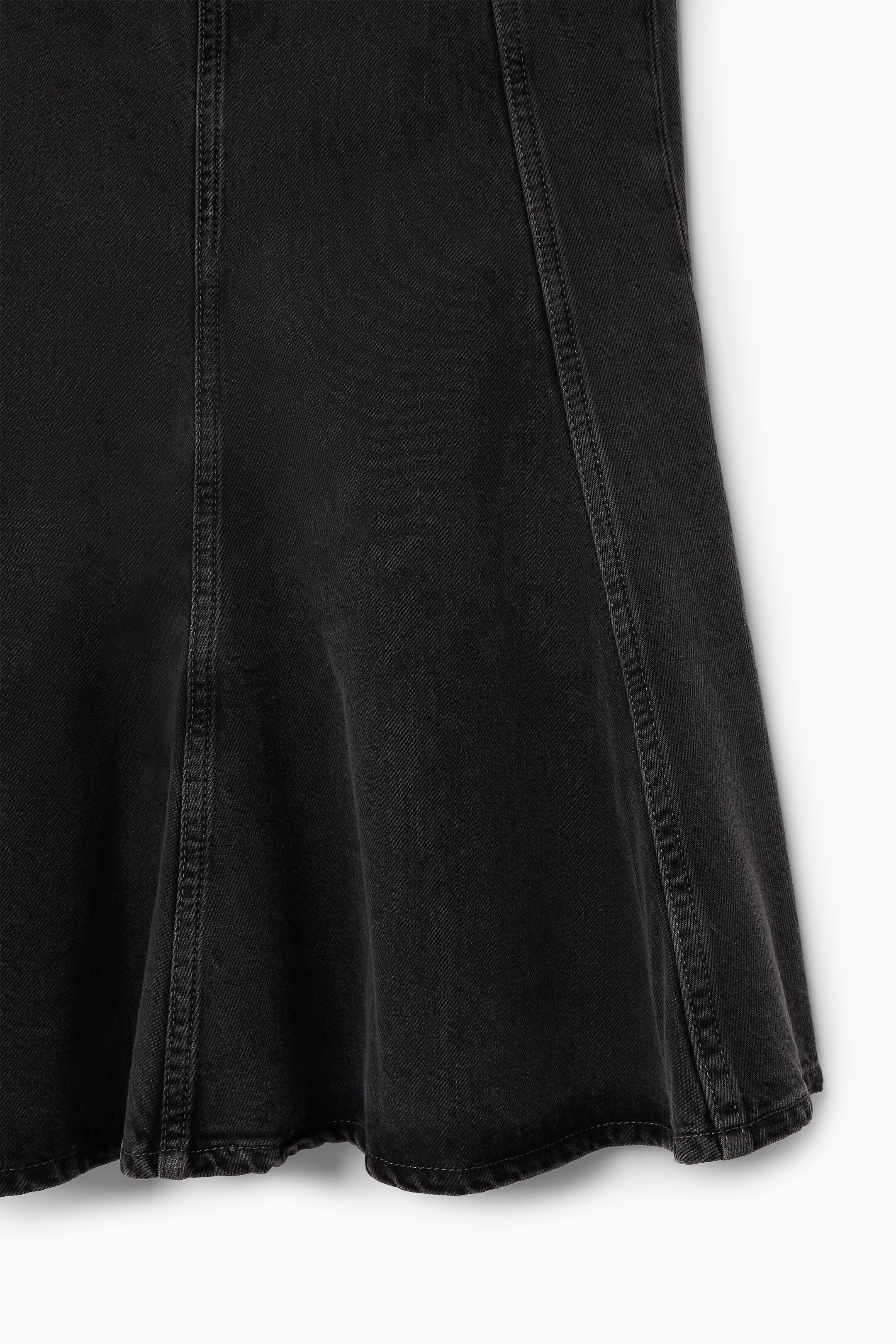 Agrandir l'image: JUPE ÉVASÉE EMPIÈCEMENTS DENIM - NOIR - FEMME | H&M CH 2