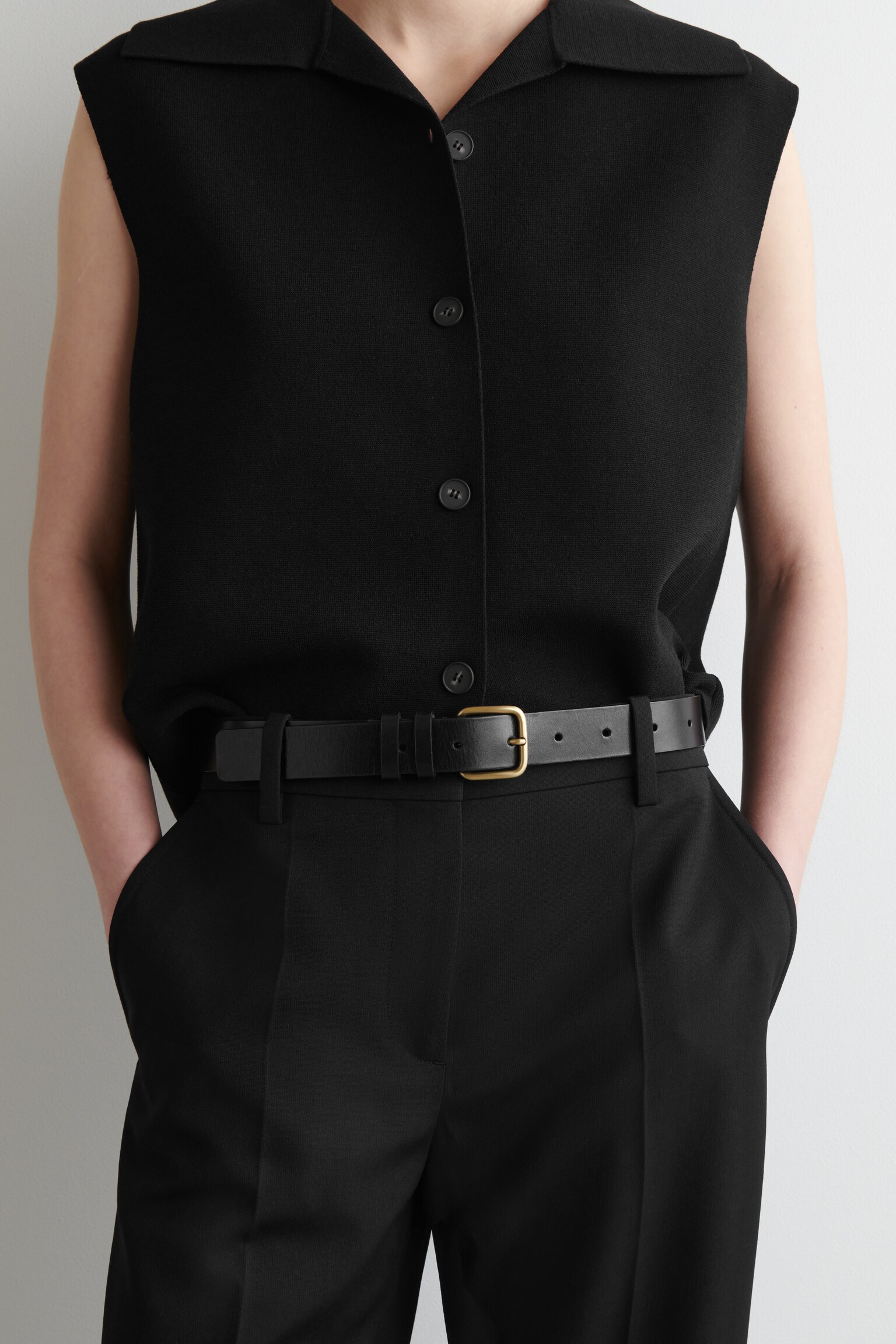 CLASSIC LEATHER BELT - BLACK / GOLD/BLACK / SILVER - 1
