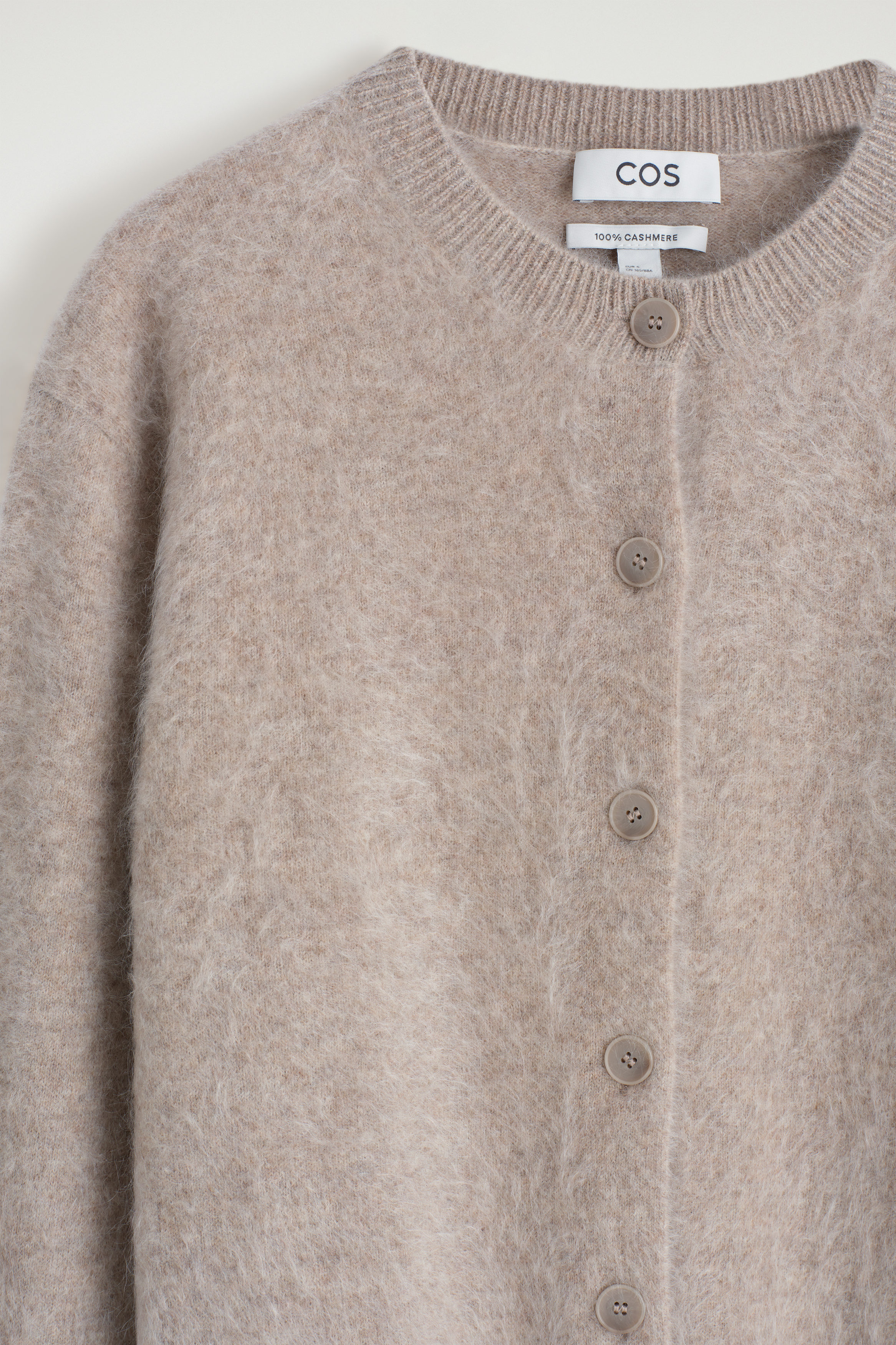 トップス Brushed Cashmere Cardigan BRUSHED-CASHMERE CARDIGAN - BEIGE | COS