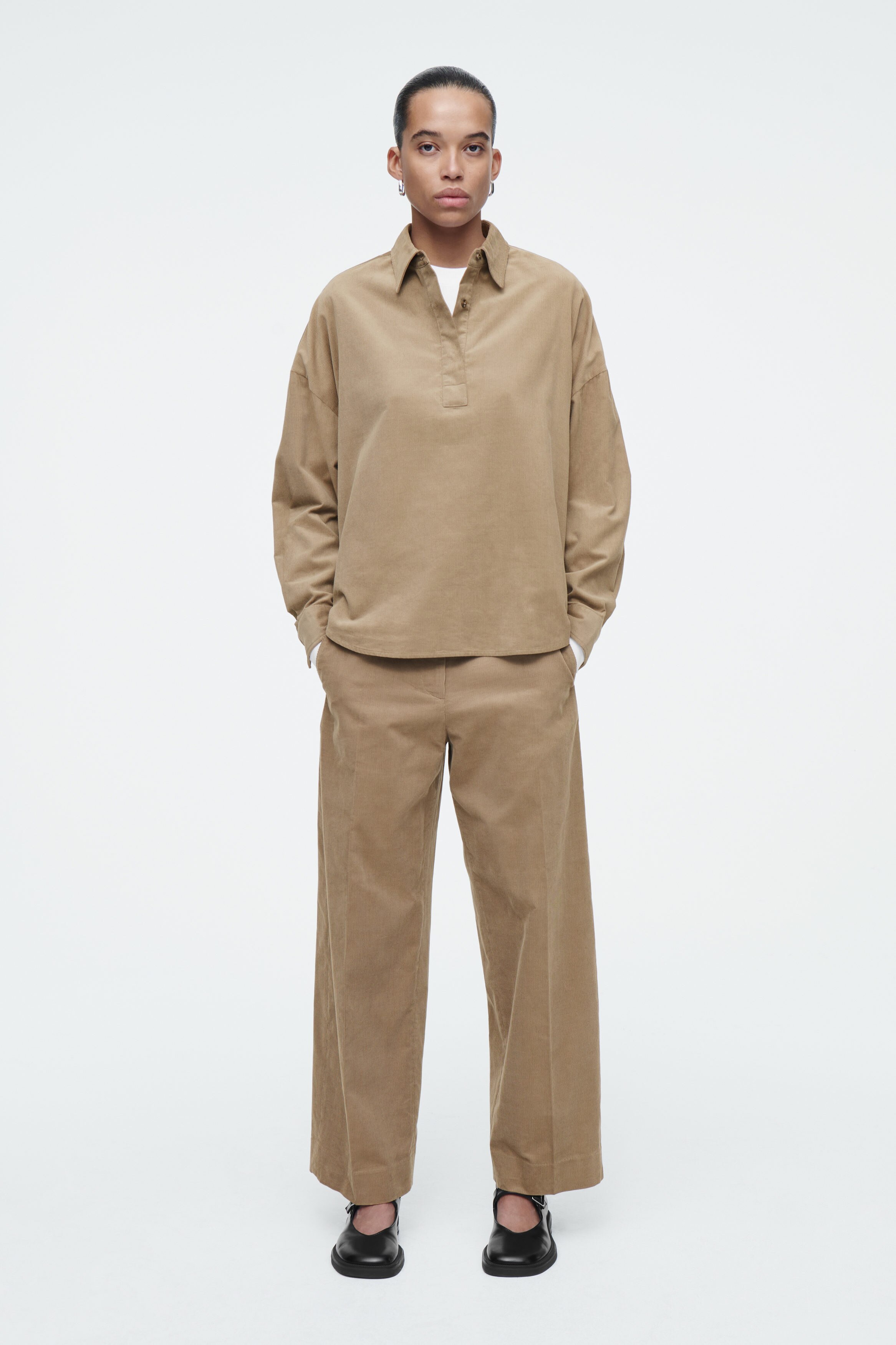 RELAXED CORDUROY HALF-PLACKET SHIRT - BEIGE | COS