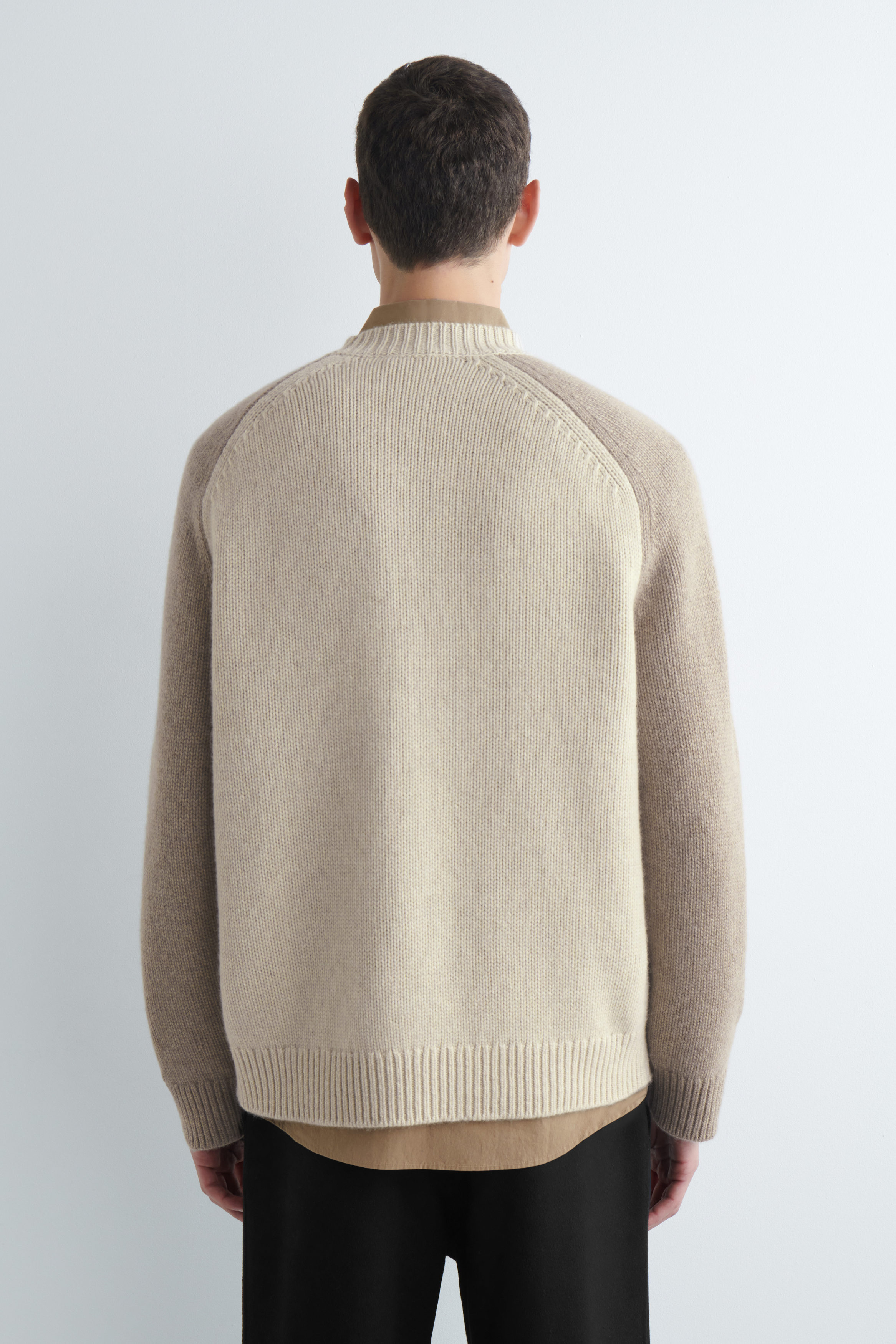 COLOUR-BLOCK CASHMERE SWEATER - BEIGE / TAUPE | COS US