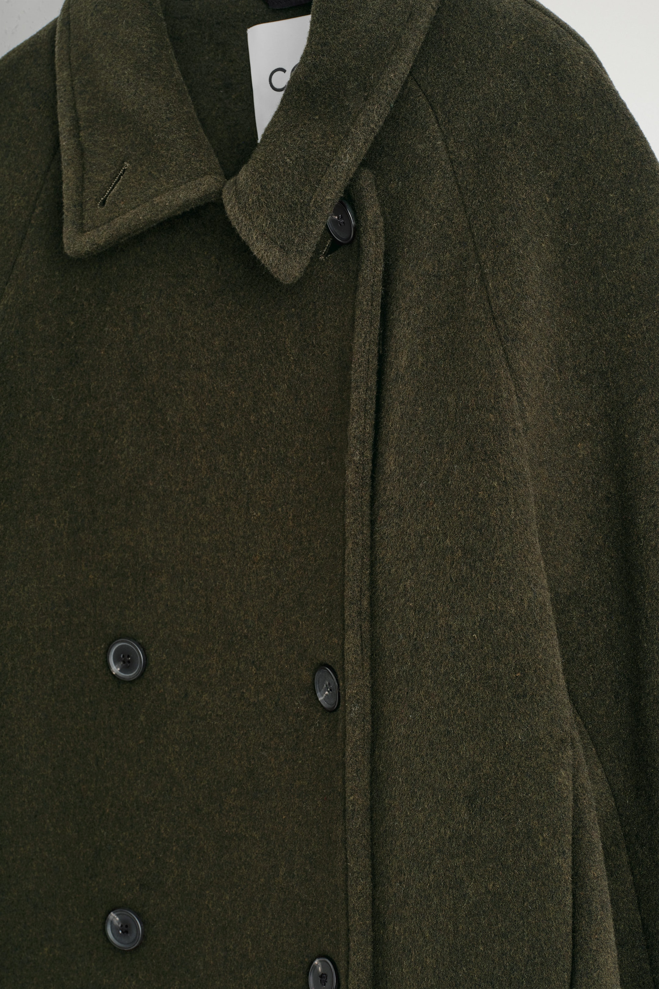 OVERSIZED DOUBLE-BREASTED WOOL COAT