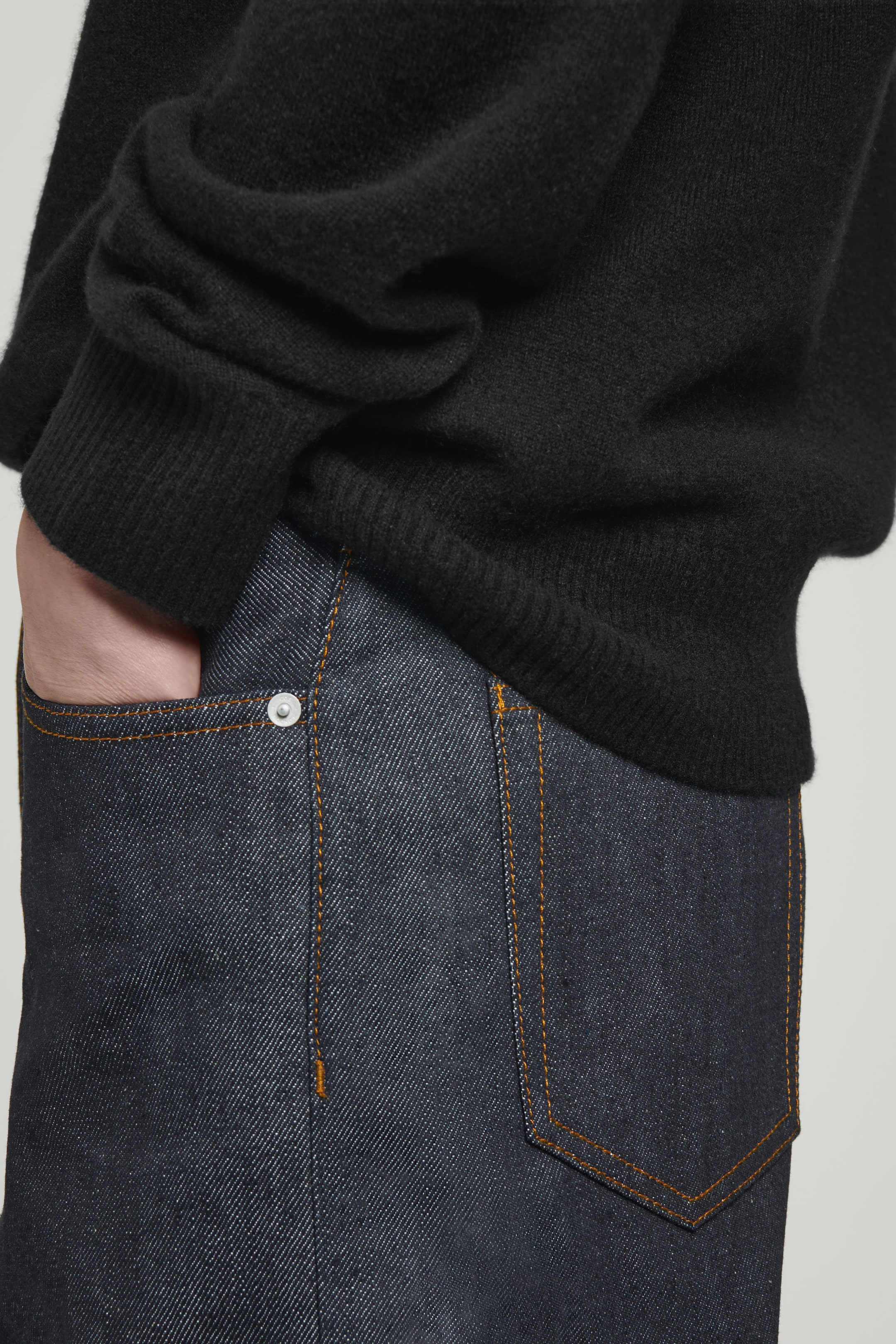 MARGIN RAW SELVEDGE TAPERED JEANS
