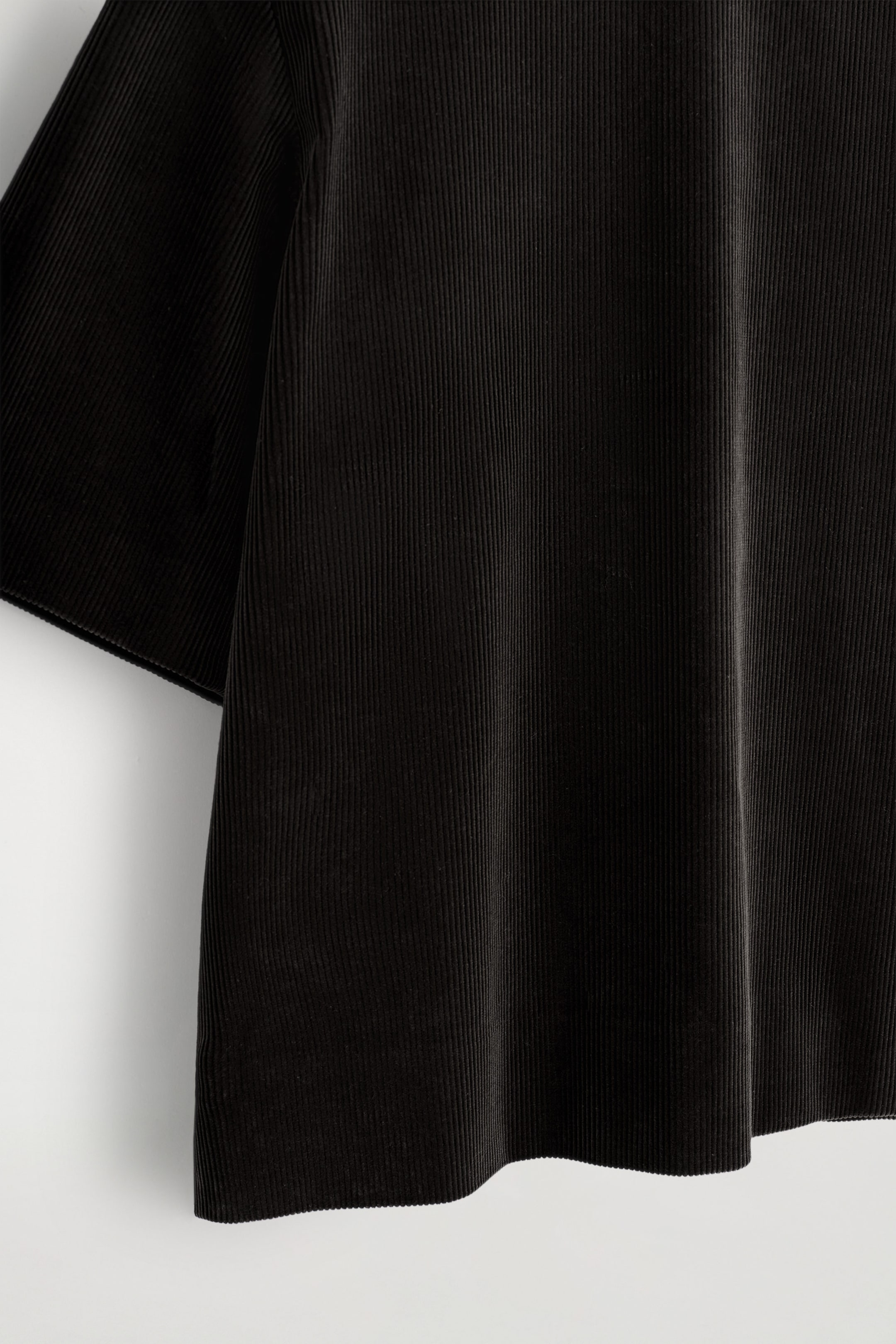 StillMedia/DescriptiveDetail