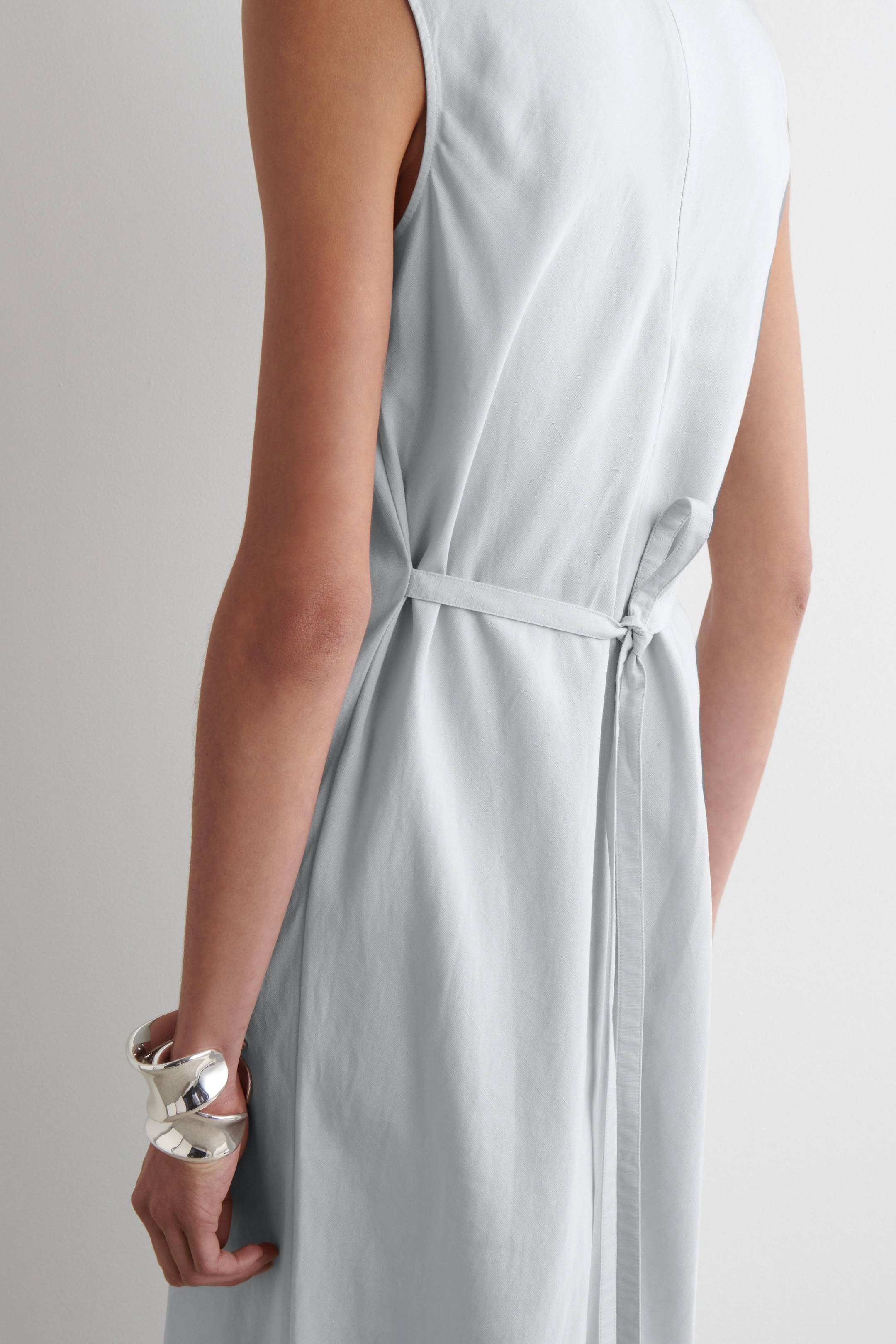 BIASCUT LINENBLEND MIDI DRESS