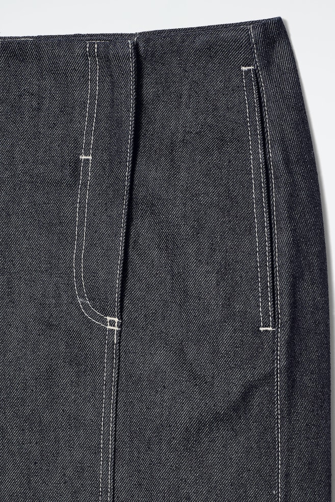 STRAIGHT DENIM MIDI SKIRT — INDIGO