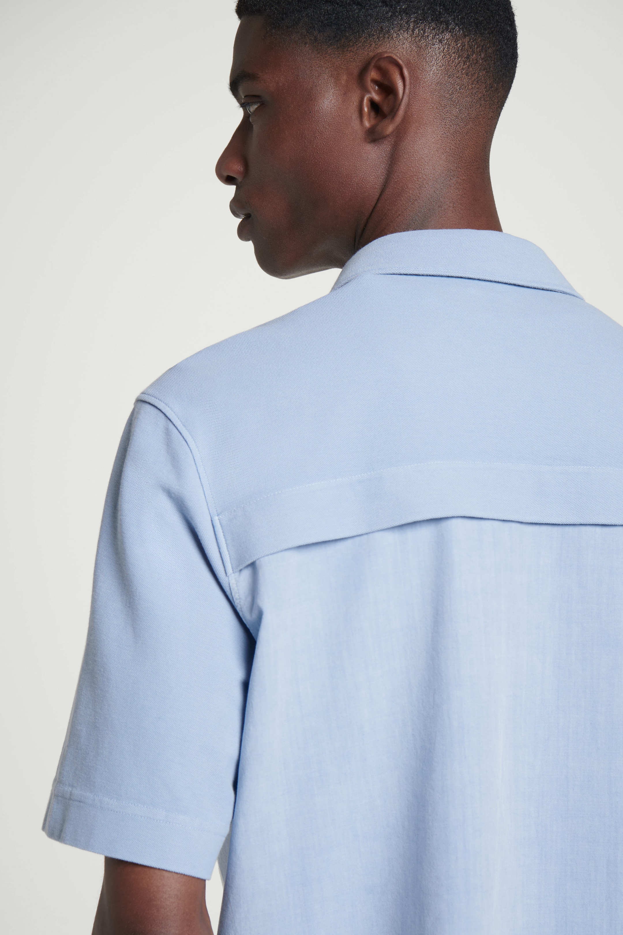 GARMENT-DYED PANELED SHIRT