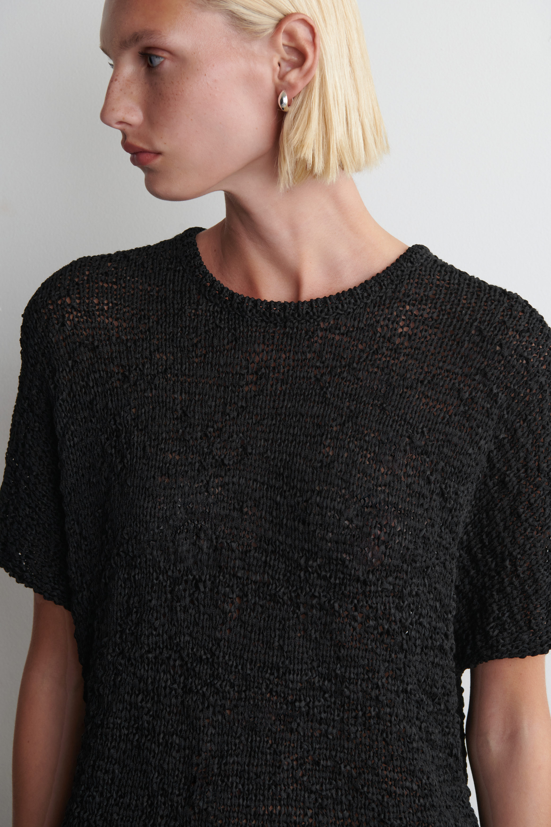 TEXTURED OPEN-KNIT TOP - BLACK | COS