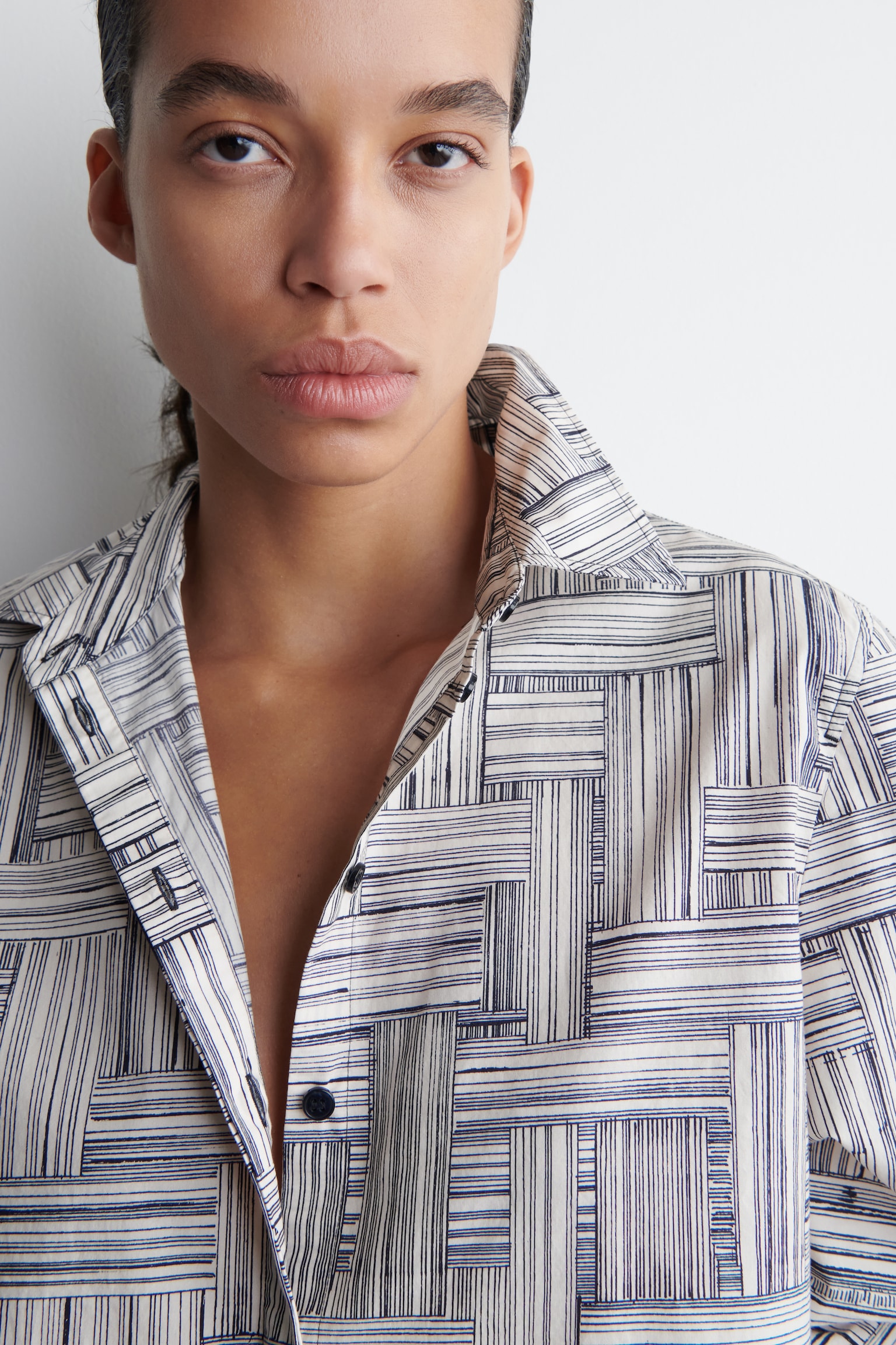 CAMISA DE ALGODÓN ESTAMPADA - CRUDO/AZUL MARINO/ESTAMPADO - 5