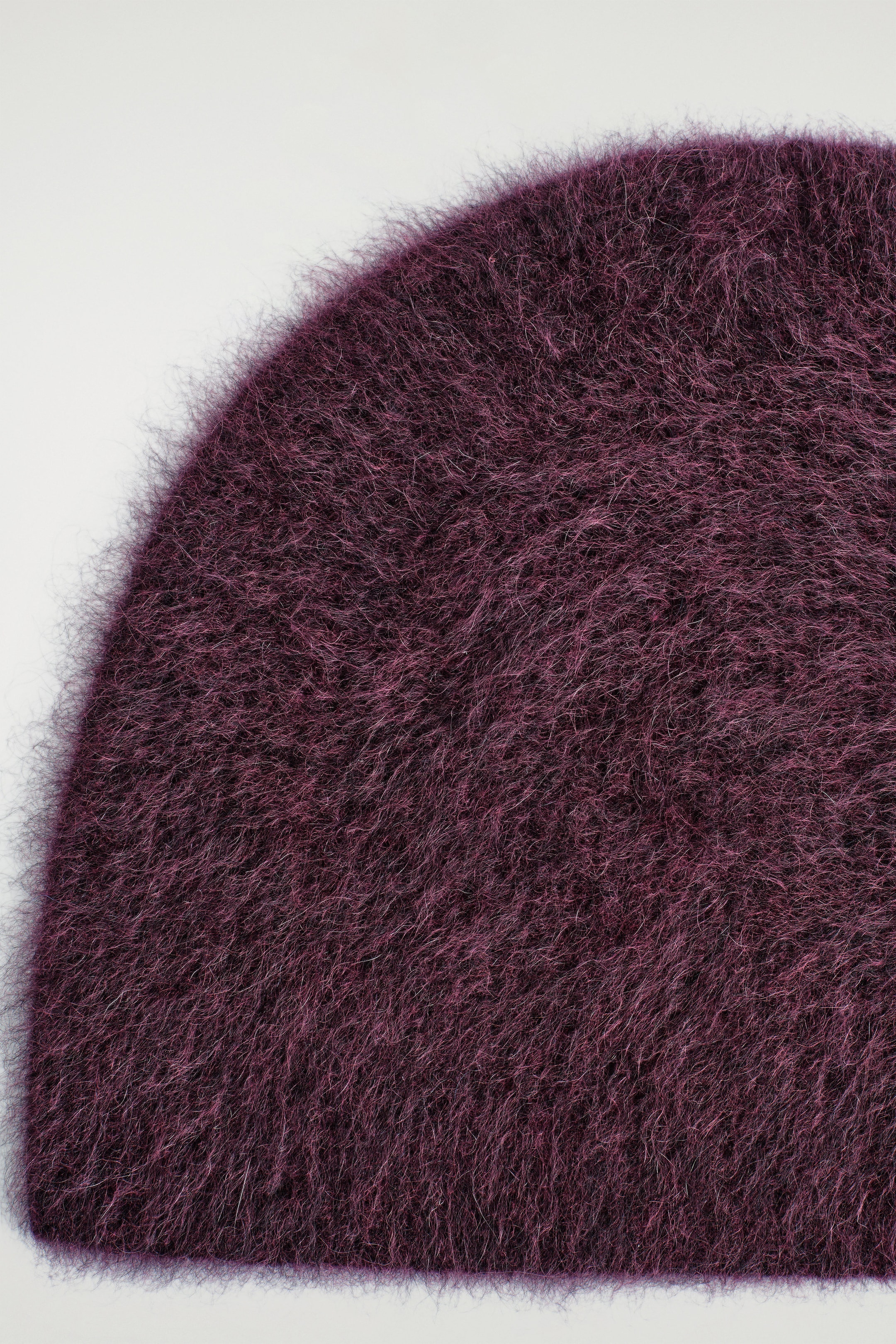 BONNET EN CACHEMIRE BROSSÉ