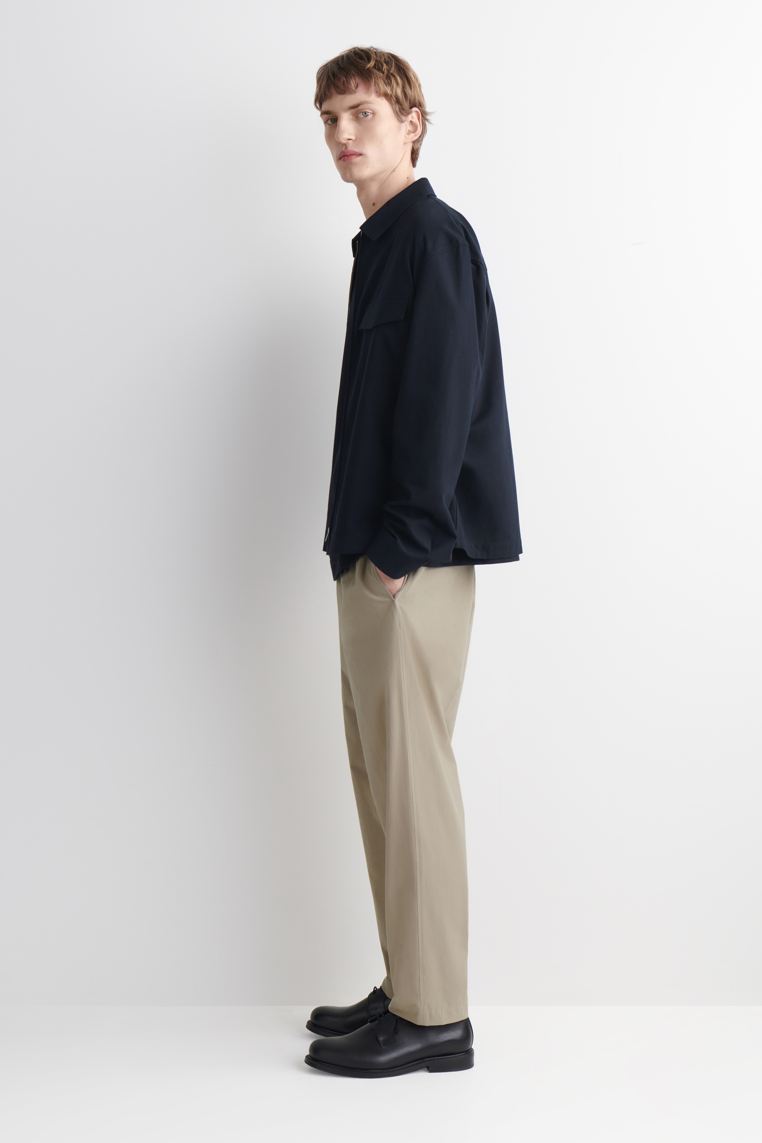 ELASTICATED COTTON REGULAR-FIT TAPERED TROUSERS