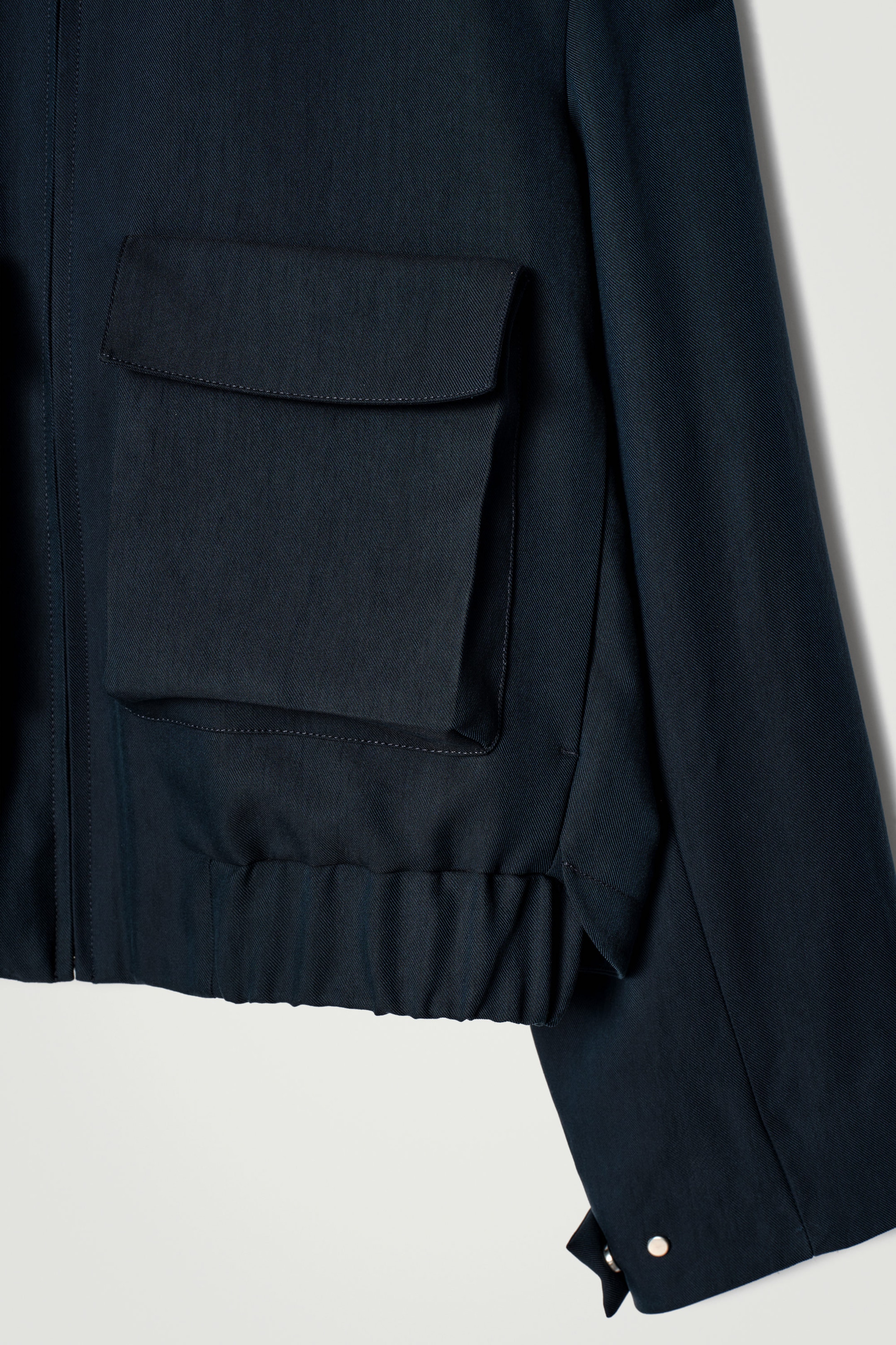 StillMedia/DescriptiveDetail