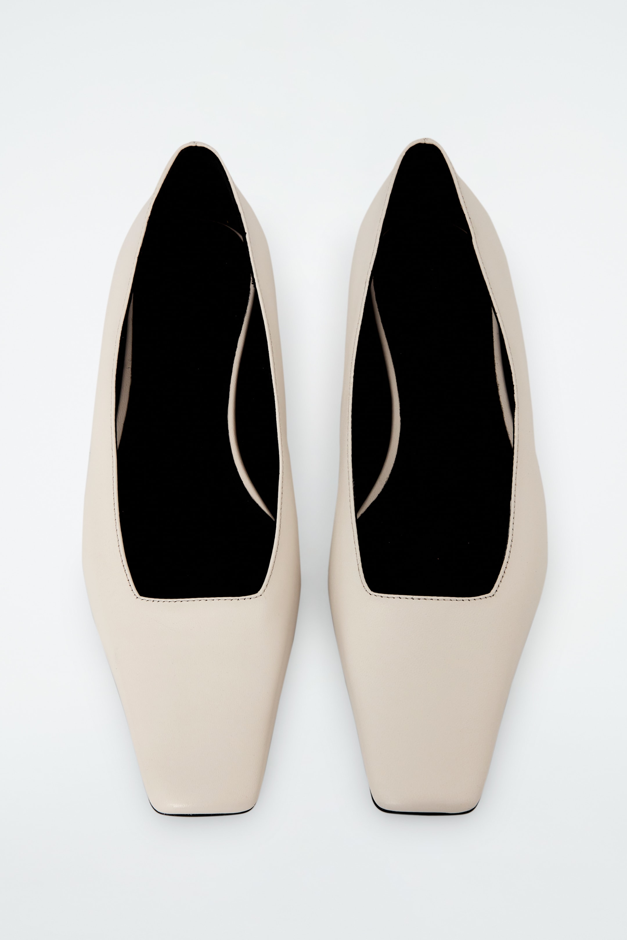 Visualizza immagine più grande: DÉCOLLETÉ IN PELLE CON PUNTA QUADRATA - BIANCO - DONNA | H&M IT 6