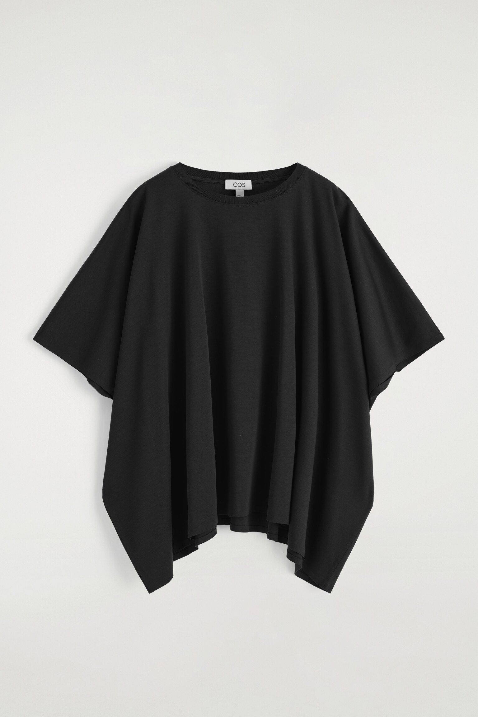 CAMISETA OVERSIZE CON MANGAS MURCIÉLAGO - NEGRO/BLANCO - 2