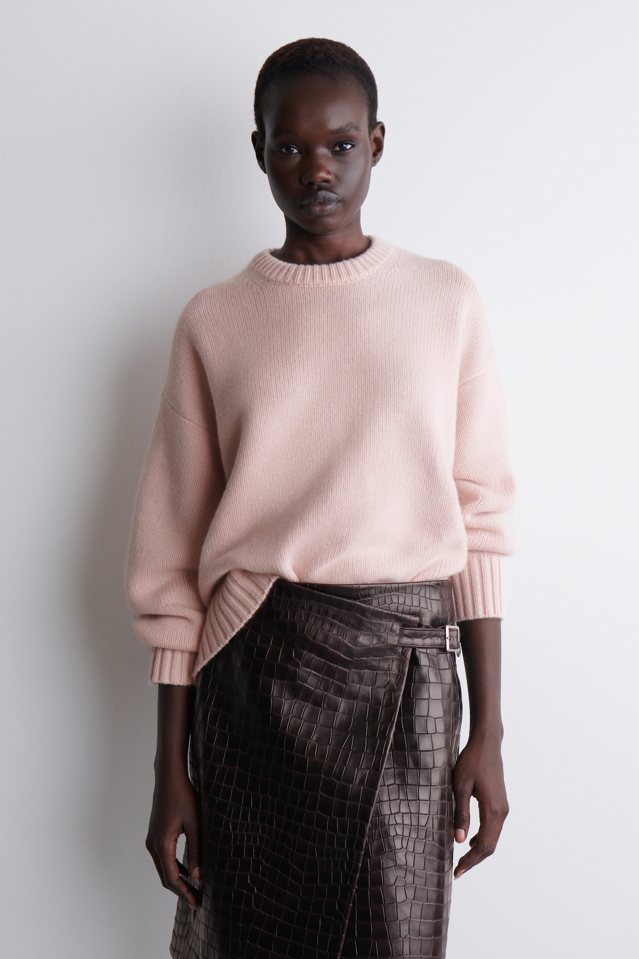 CHUNKY CASHMERE CREW-NECK JUMPER - PINK | COS