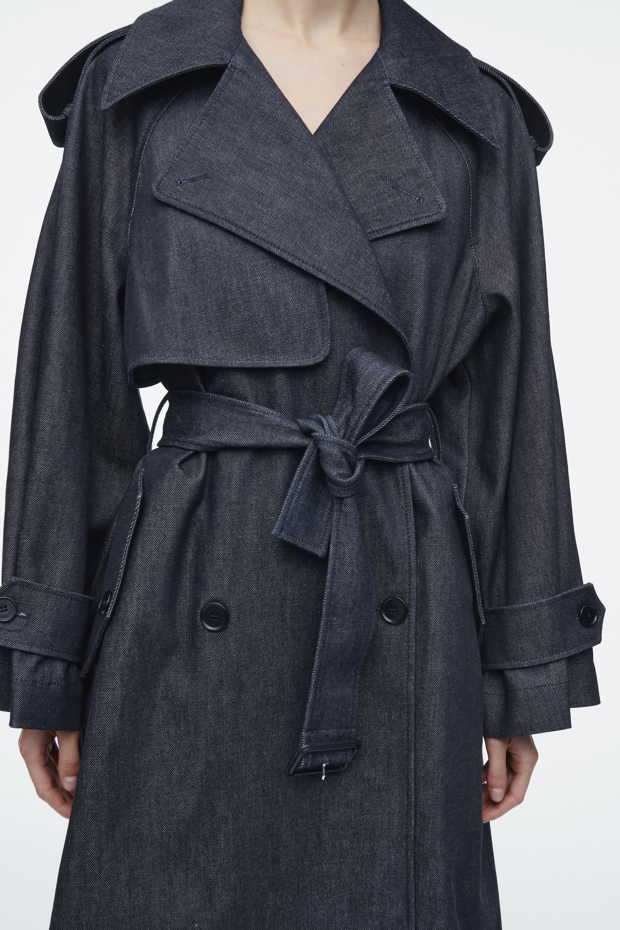 View larger image: OVERSIZED DENIM TRENCH COAT - INDIGO - Ladies | H&M GB 2