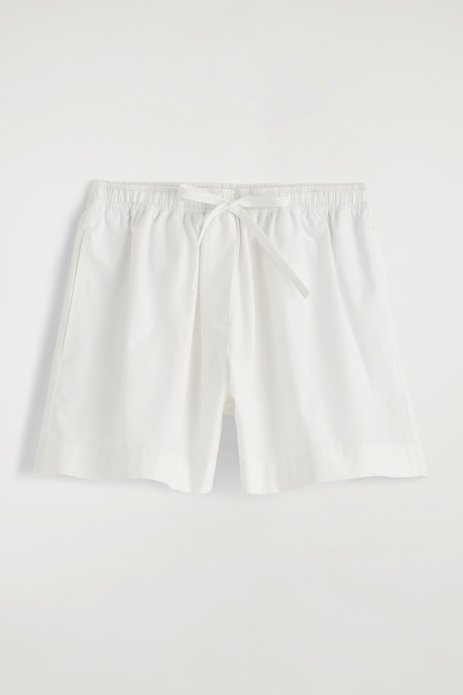 PANTALÓN CORTO DE ALGODÓN CON AJUSTE DE CORDÓN - BLANCO/NEGRO - 2