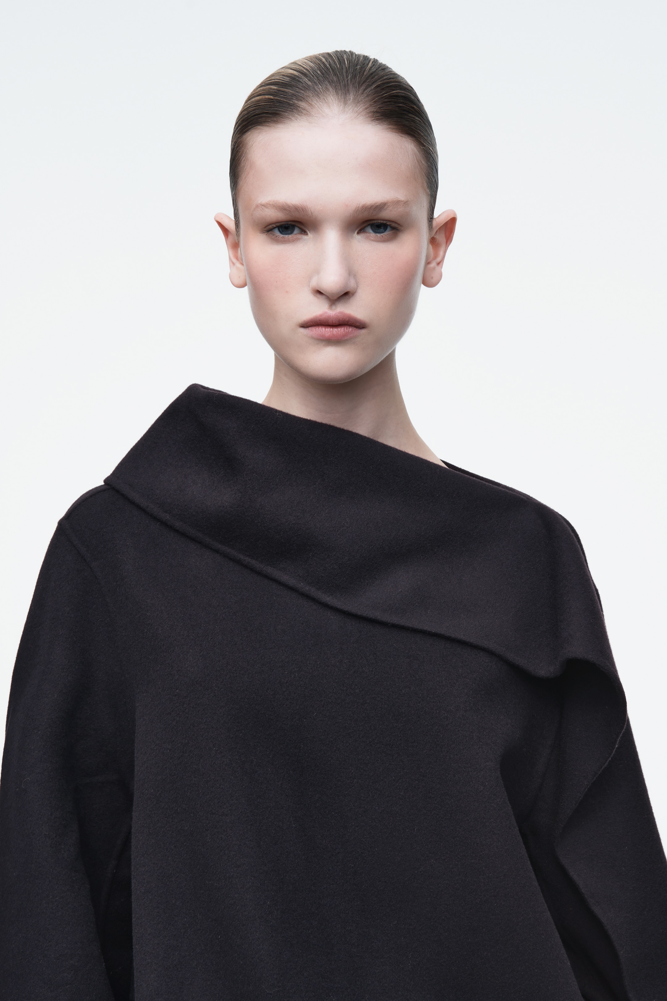 Grotere afbeelding bekijken: ASYMMETRISCHE DUBBELZIJDIGE WOLLEN TOP - MARINEBLAUW - DAMES | H&M NL 6