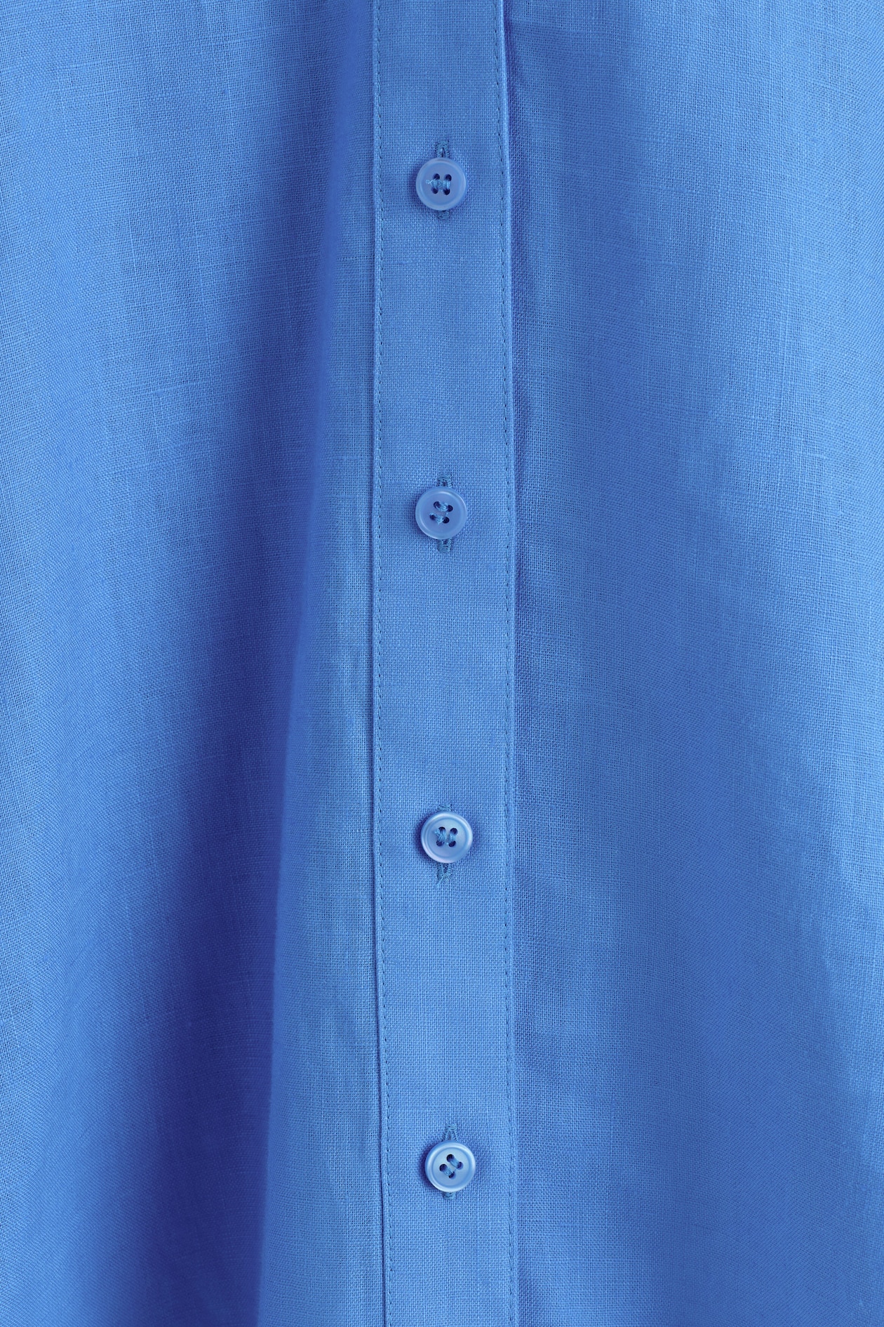 BUTTON-DETAIL LINEN V-NECK SHIRT — BLUE
