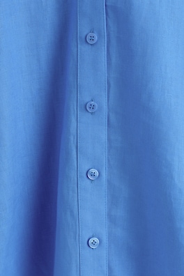 BUTTON-DETAIL LINEN V-NECK SHIRT — BLUE 6