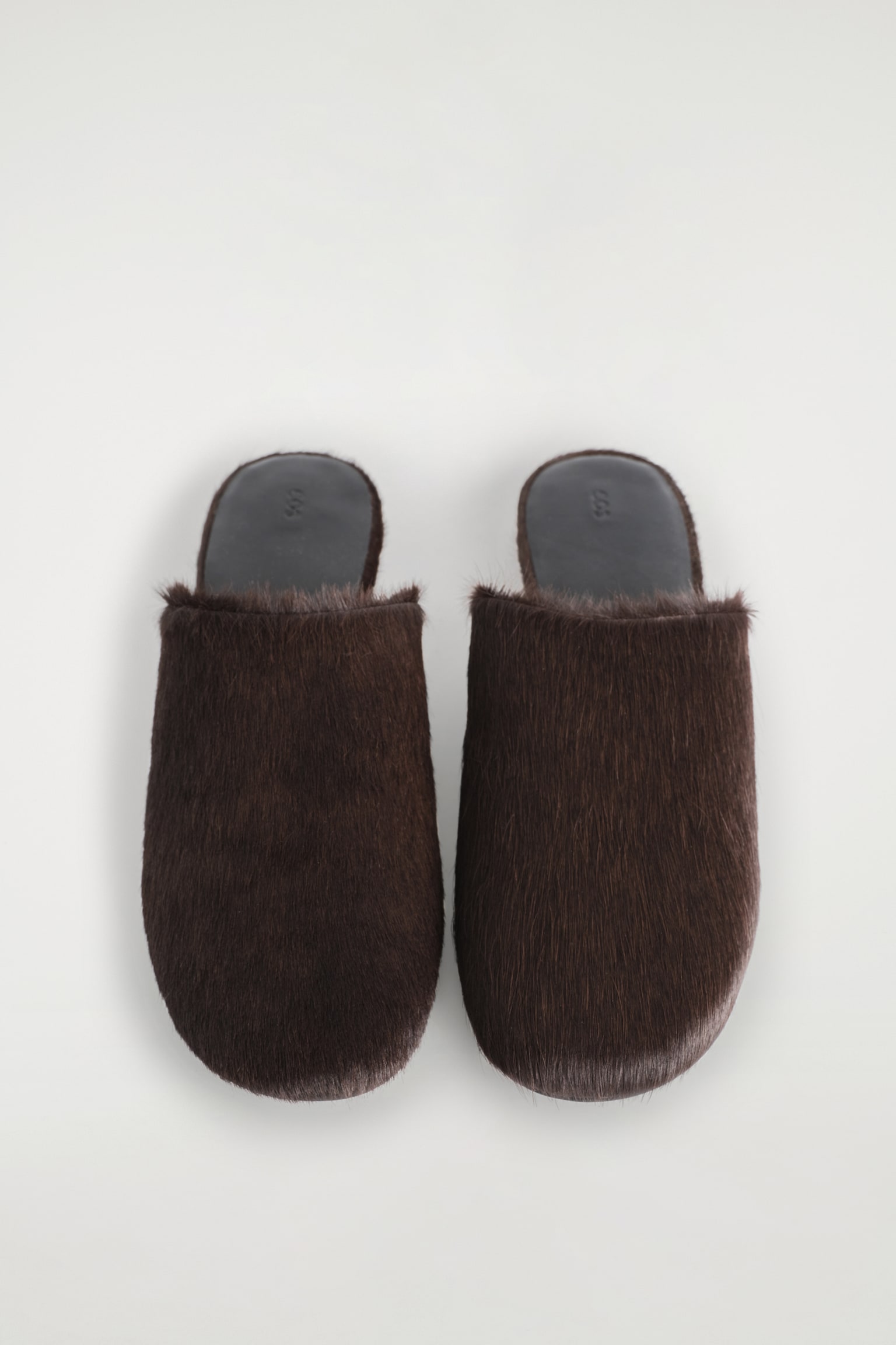 MULES DE PIEL 'PONY HAIR' - MARRÓN OSCURO - 6