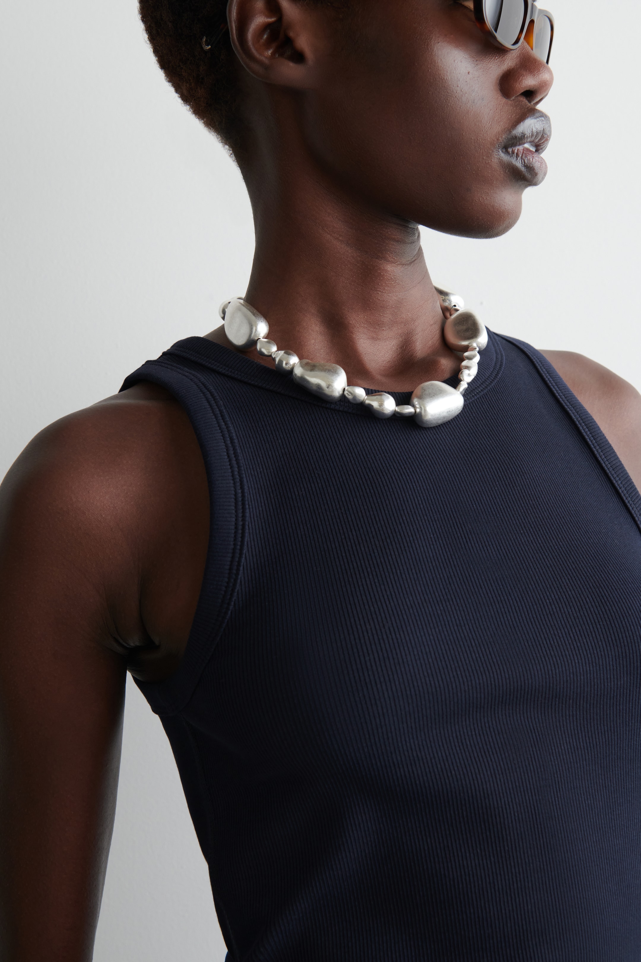 Visualizza immagine più grande: CANOTTA CON LAVORAZIONE A COSTE - BLU NAVY - DONNA | H&M IT 4