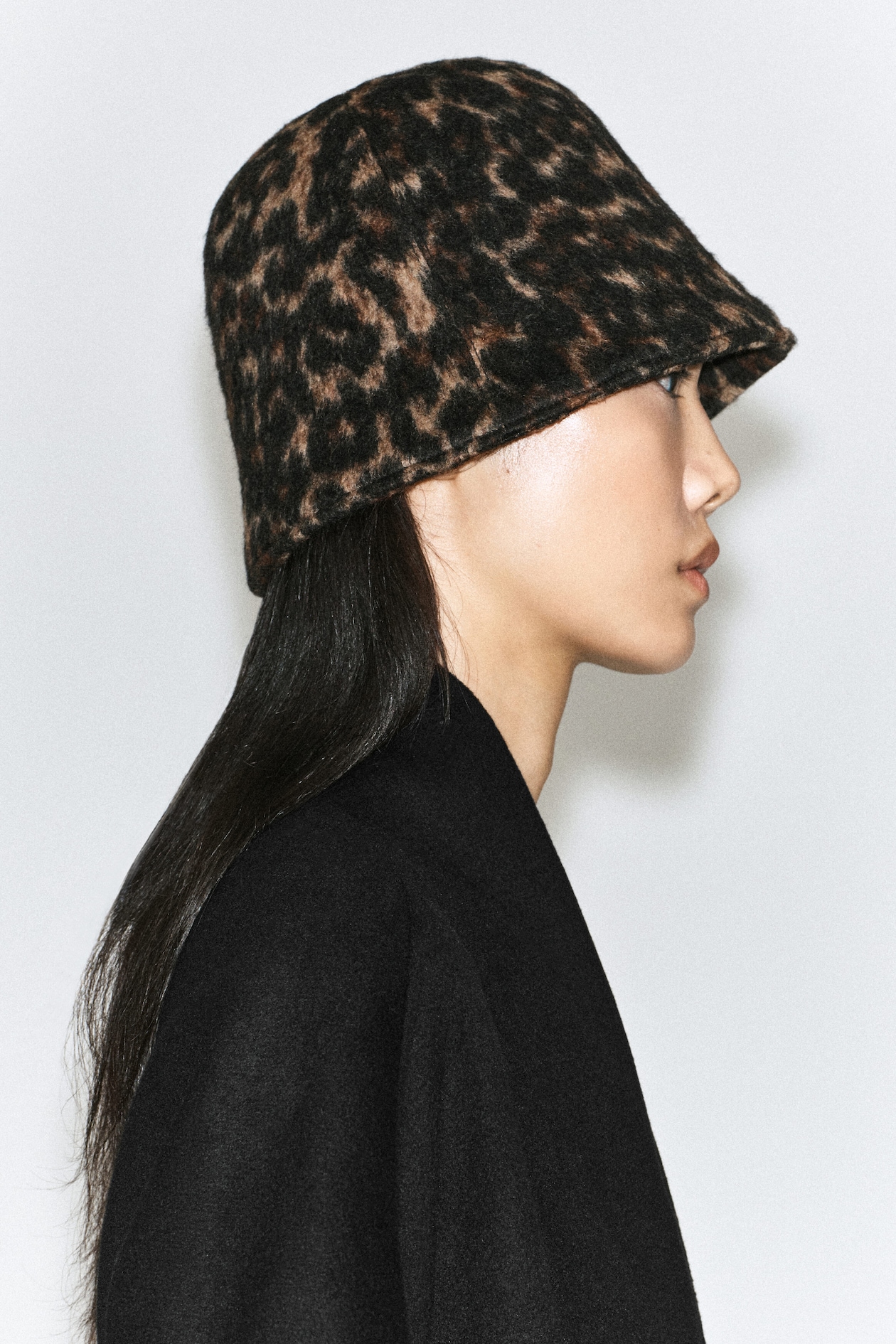 SCULPTED WOOL BUCKET HAT — BROWN / LEOPARD PRINT