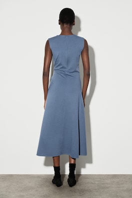 TWIST-DETAIL JERSEY MIDI DRESS — BLUE 4