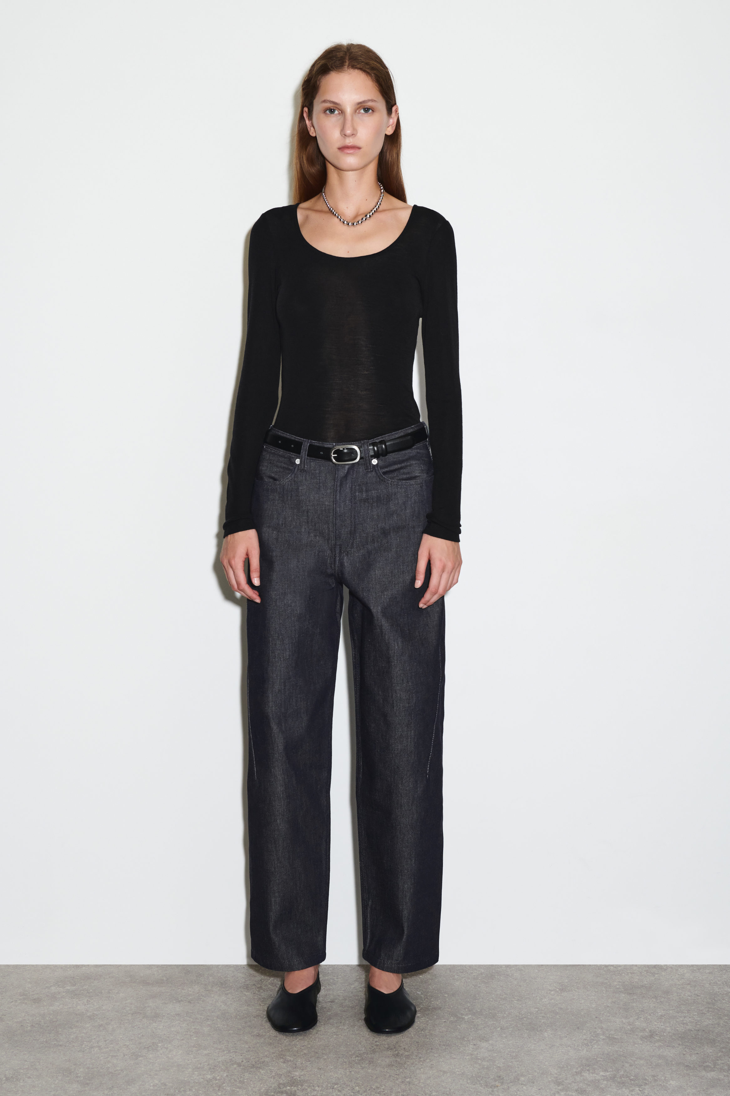BARREL-LEG DENIM TROUSERS - INDIGO | COS