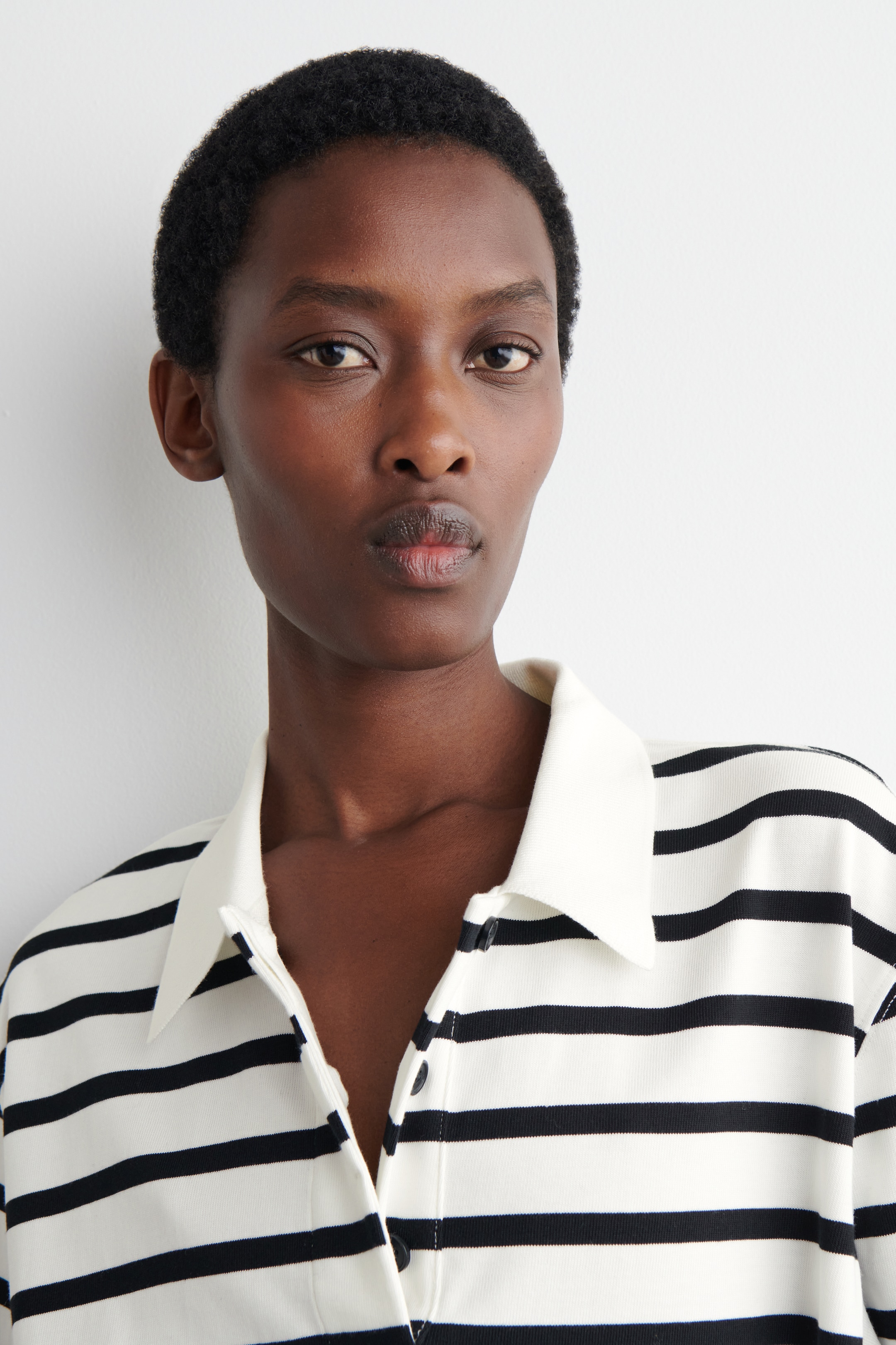 View larger image: RELAXED STRIPED LONG-SLEEVED POLO SHIRT - WHITE / STRIPED - Ladies | H&M GB 5
