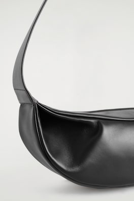 SWING CROSSBODY BAG - LEATHER — Black 5