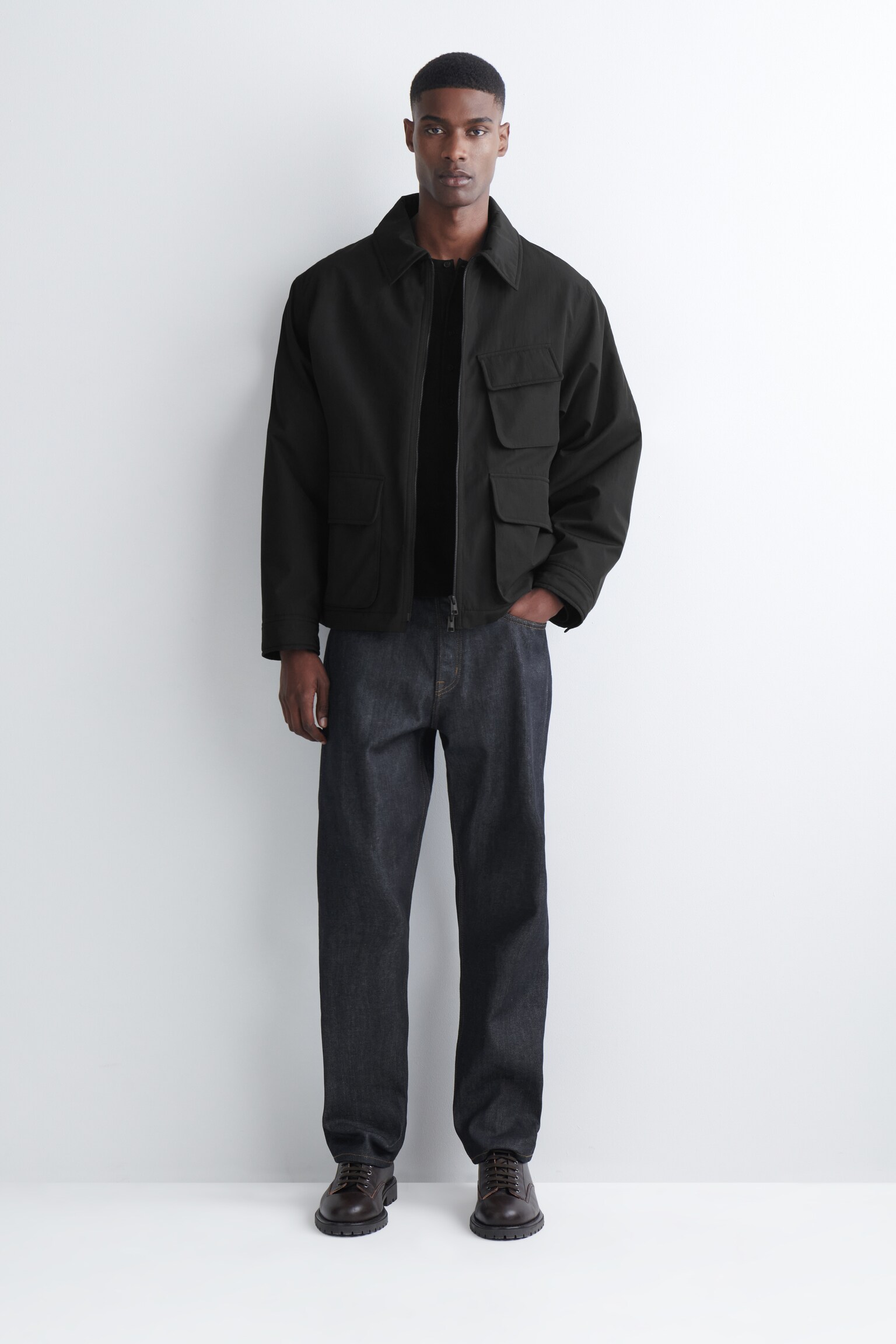 SCHMALES, GERIPPTES LANGARMSHIRT AUS BAUMWOLLE - SCHWARZ/CREMEWEISS/BRAUN - 4